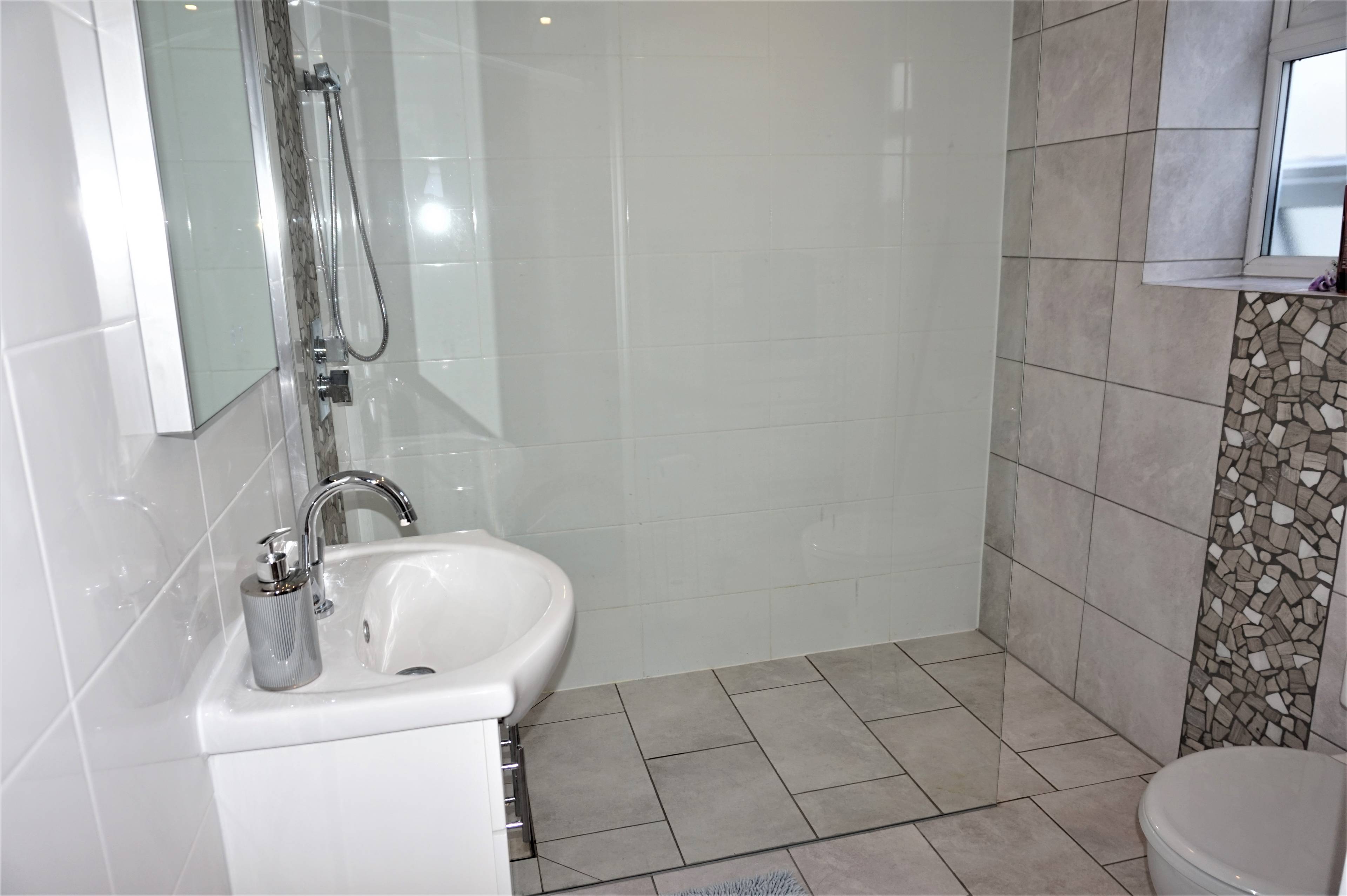 Annexe Bathroom