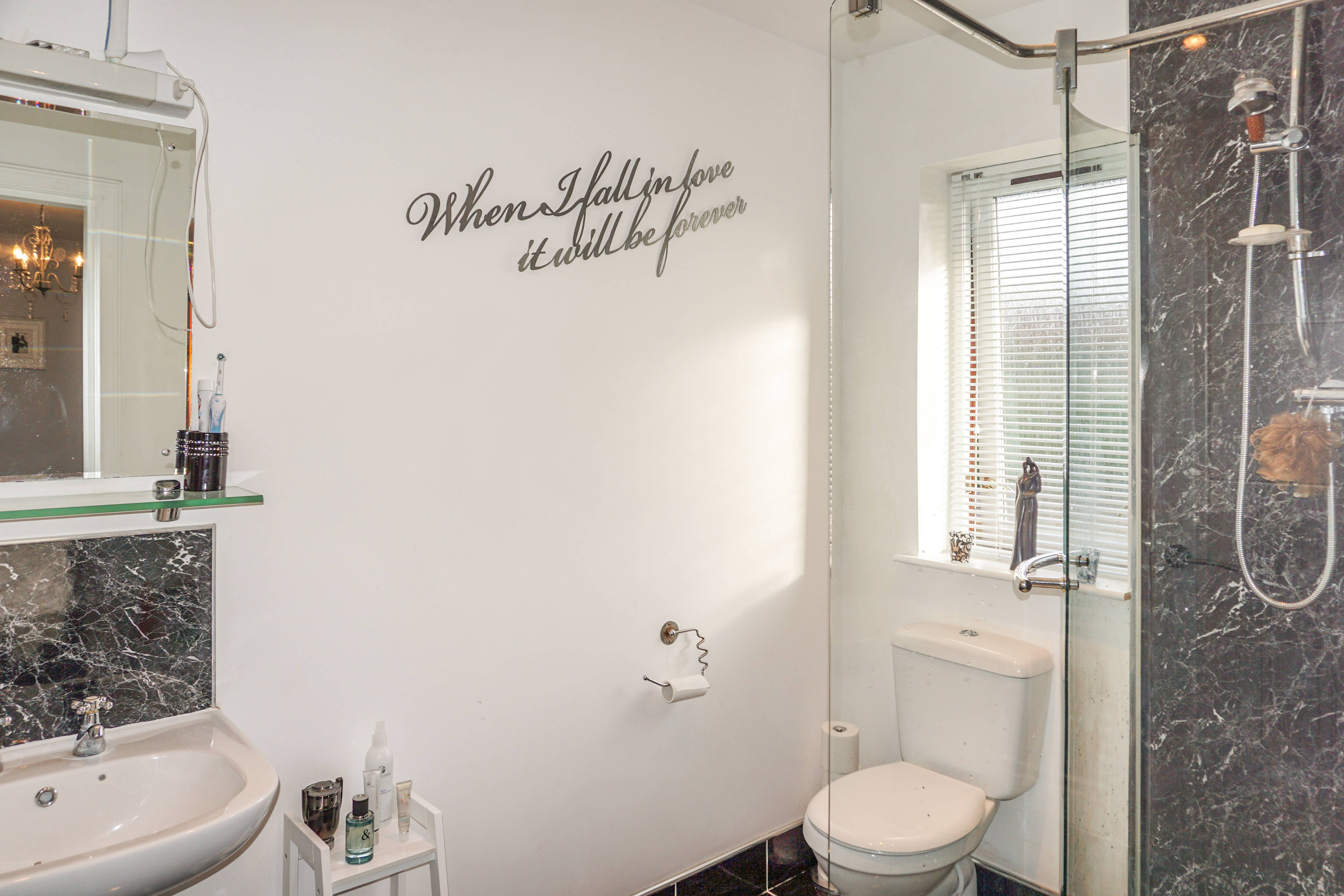 Master En-suite