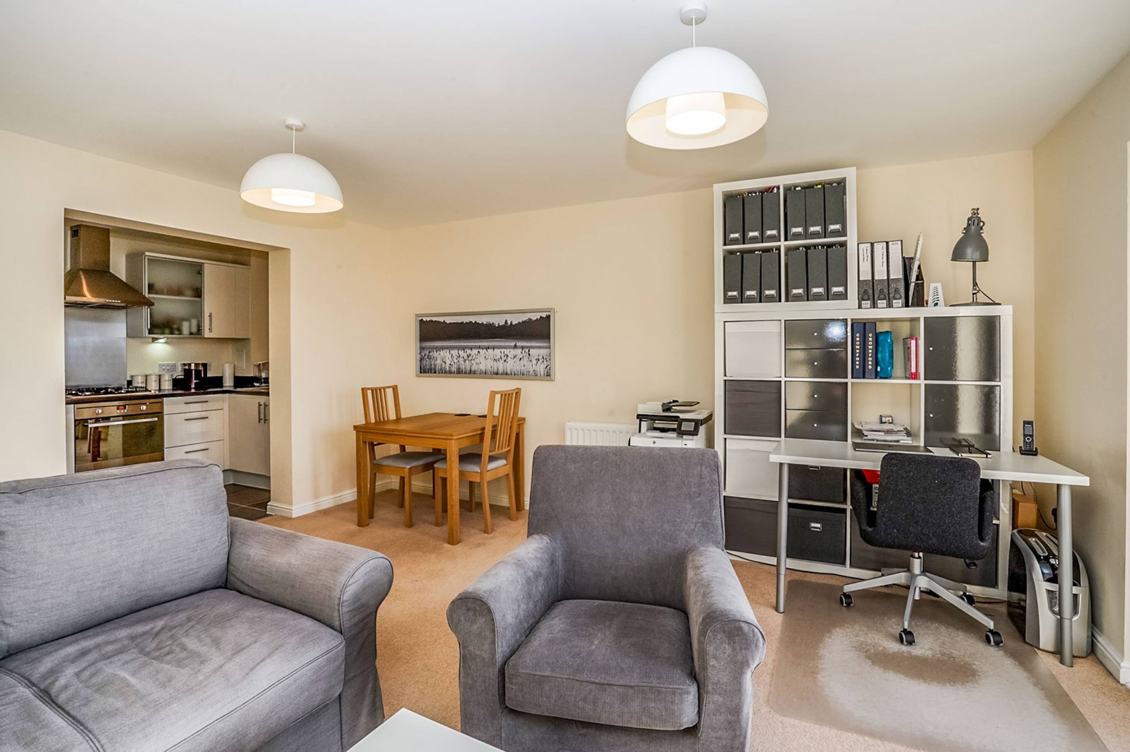 Lounge/Dining Room
