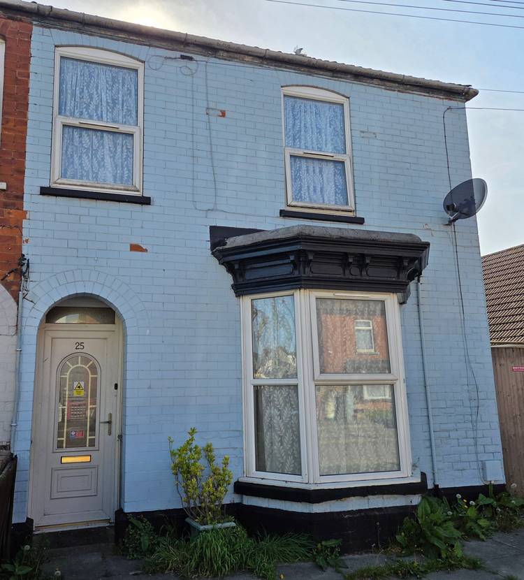 3 bedroom semi-detached house