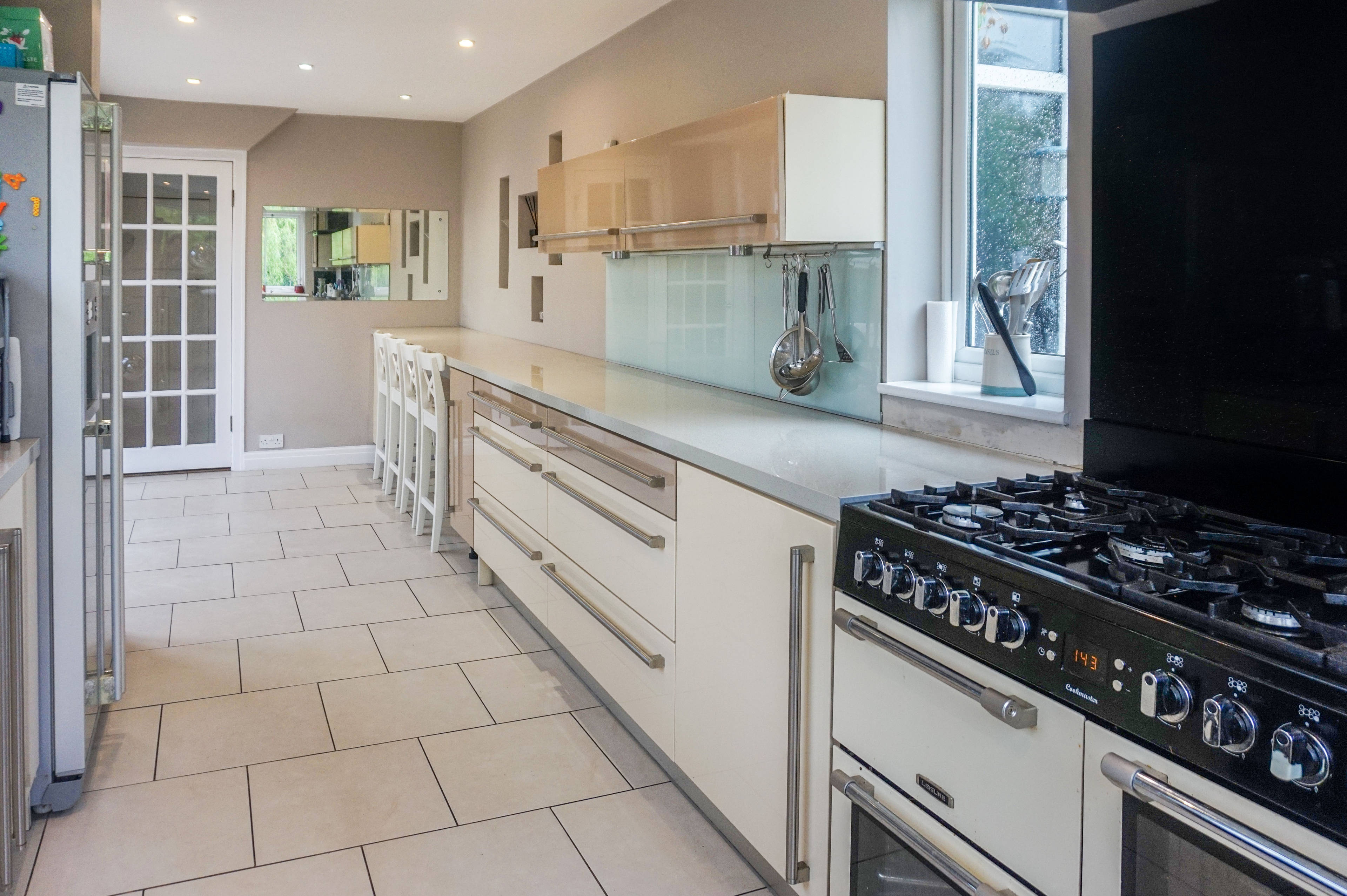 Kitchen/Breakfast