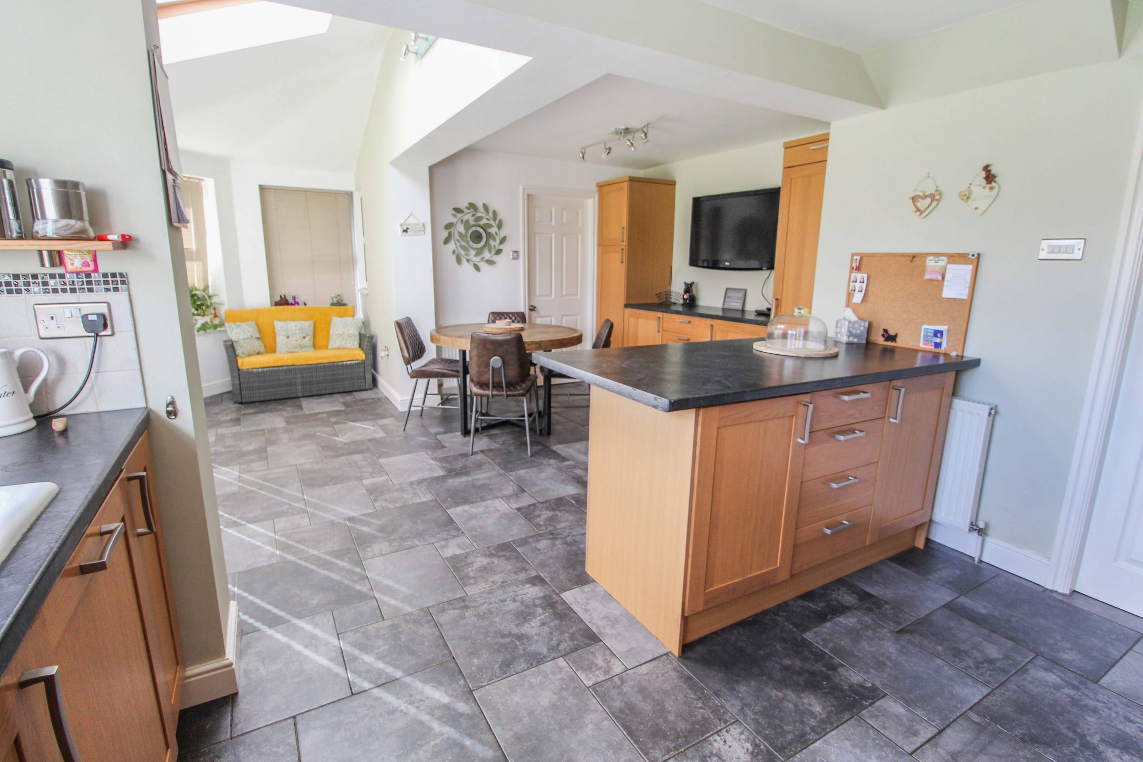 Kitchen/Family Room