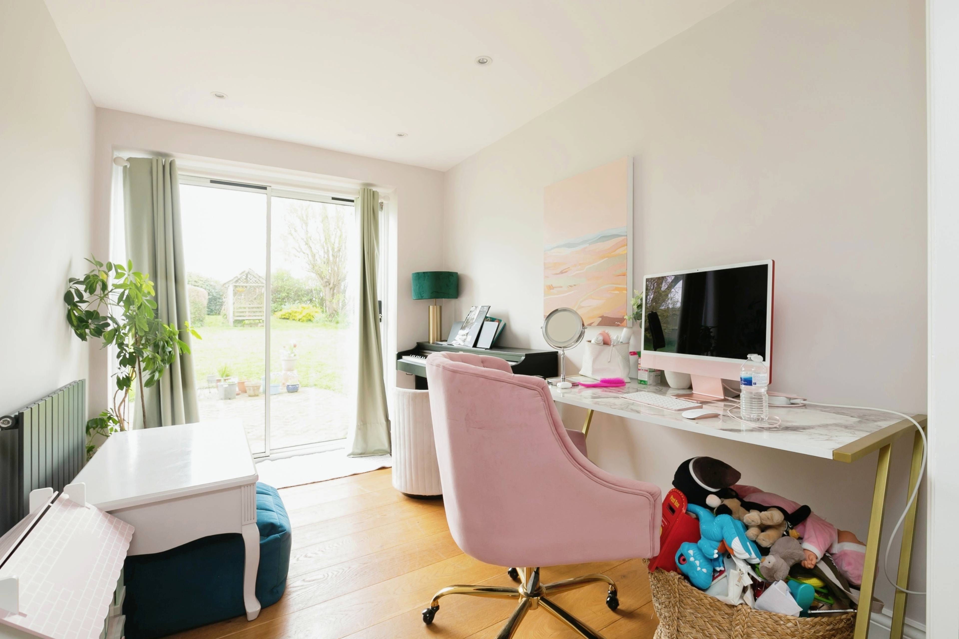 Snug / Office