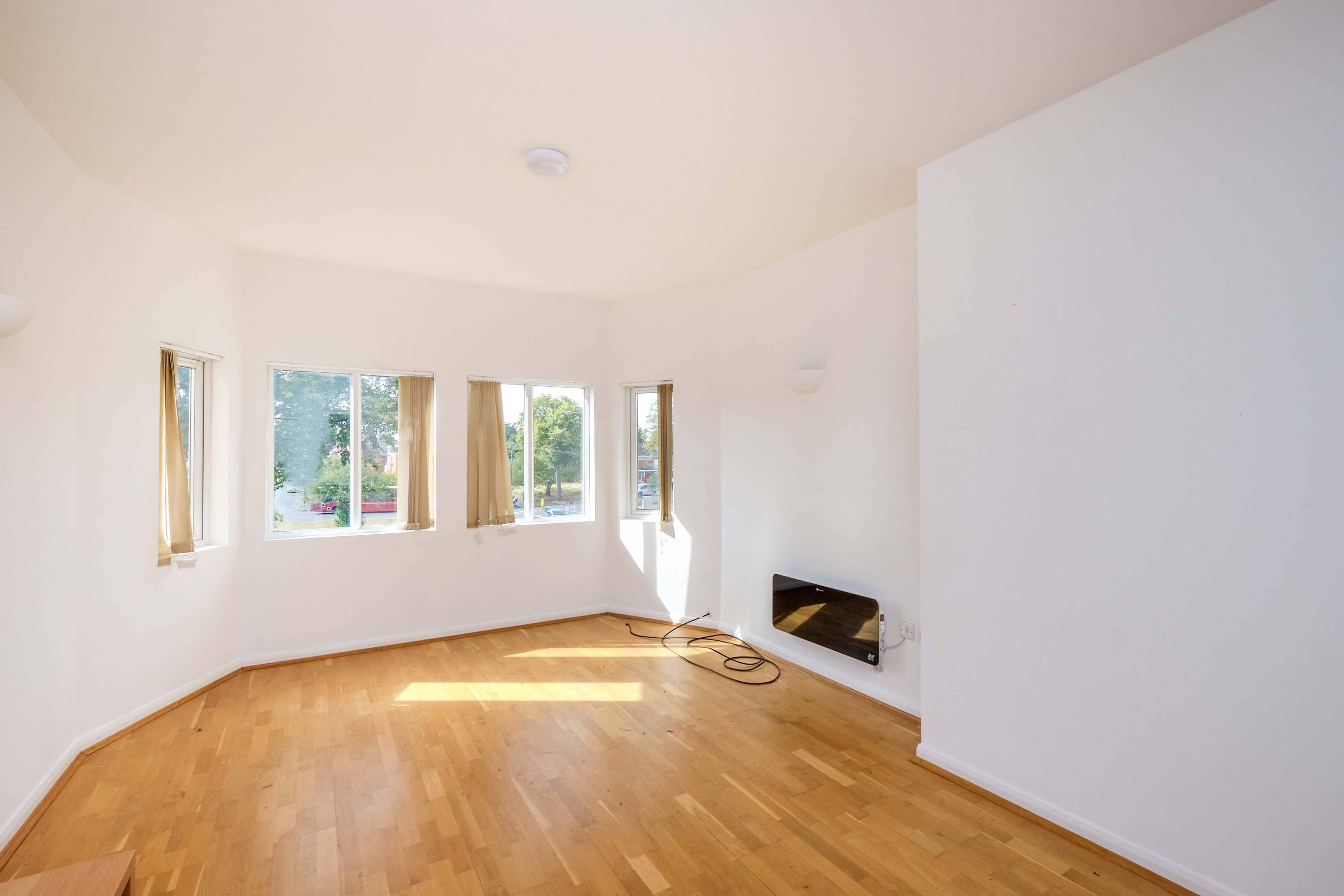 Lounge / Kitchen