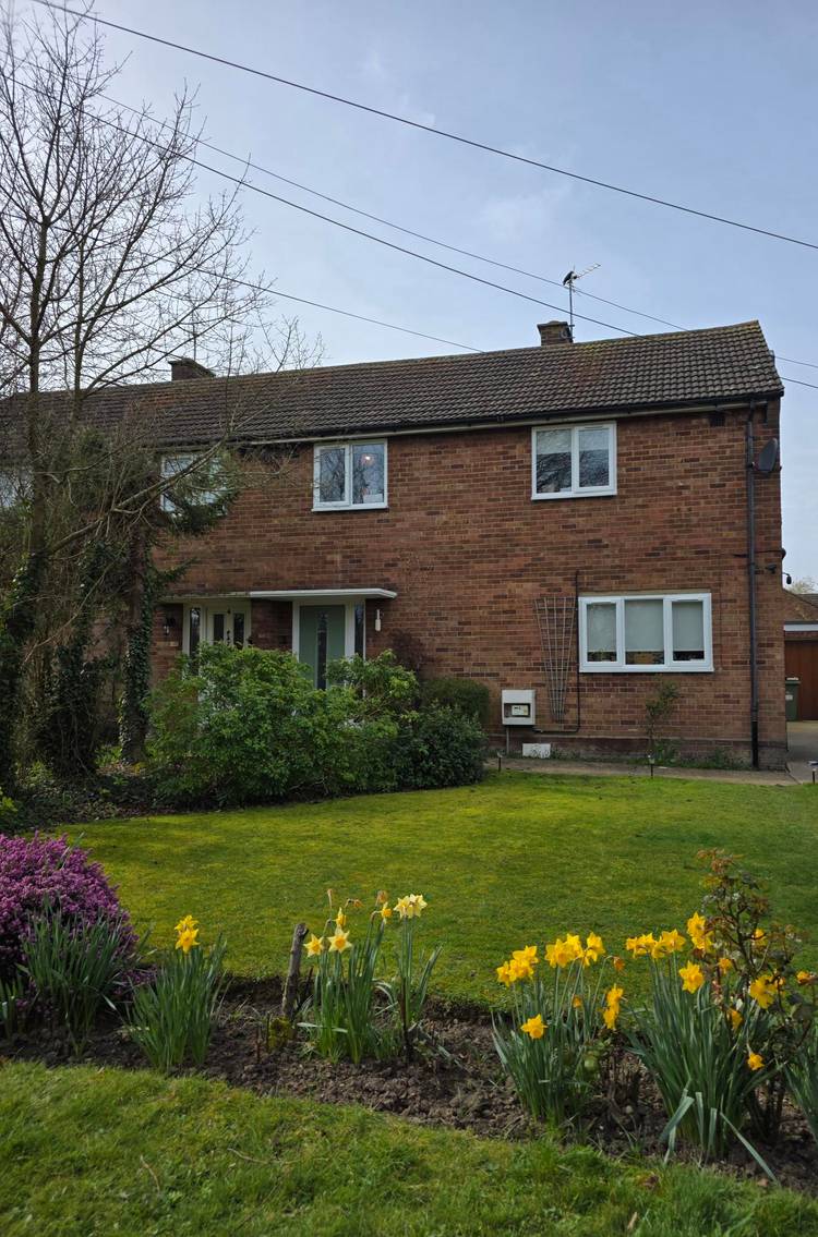 3 bedroom semi-detached house