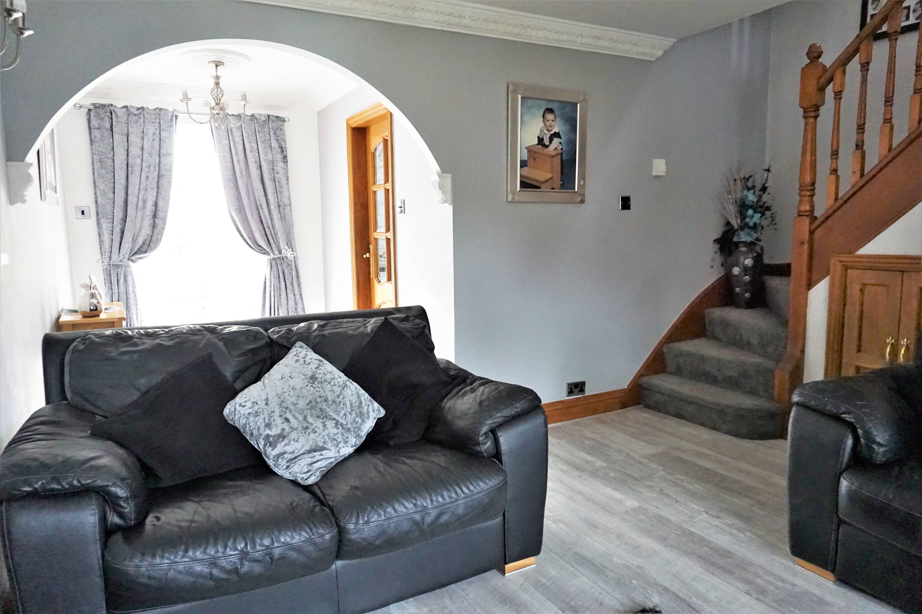 Lounge/Dining Room