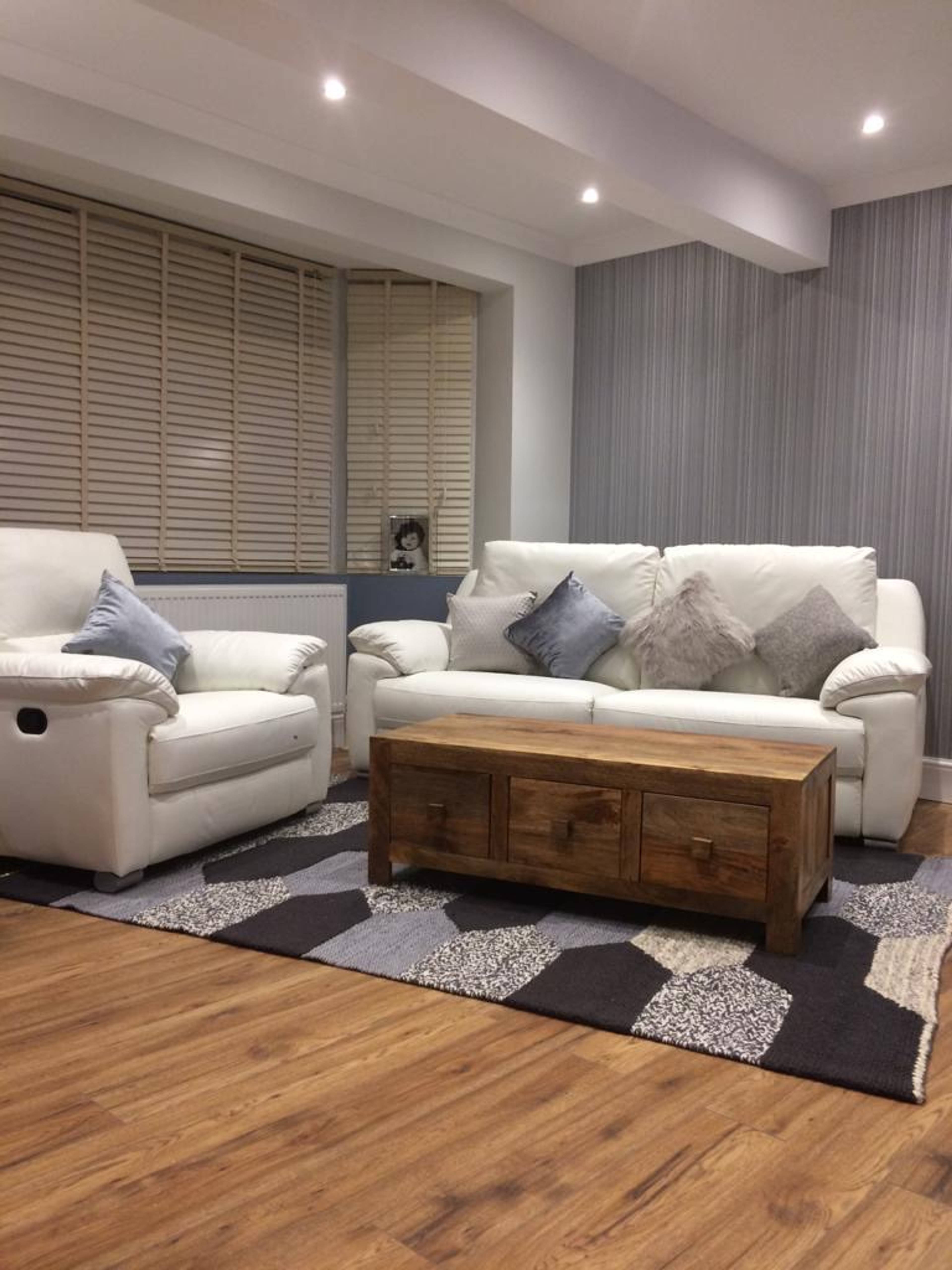 Lounge / Kitchen