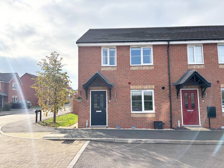 3 bedroom end of terrace house