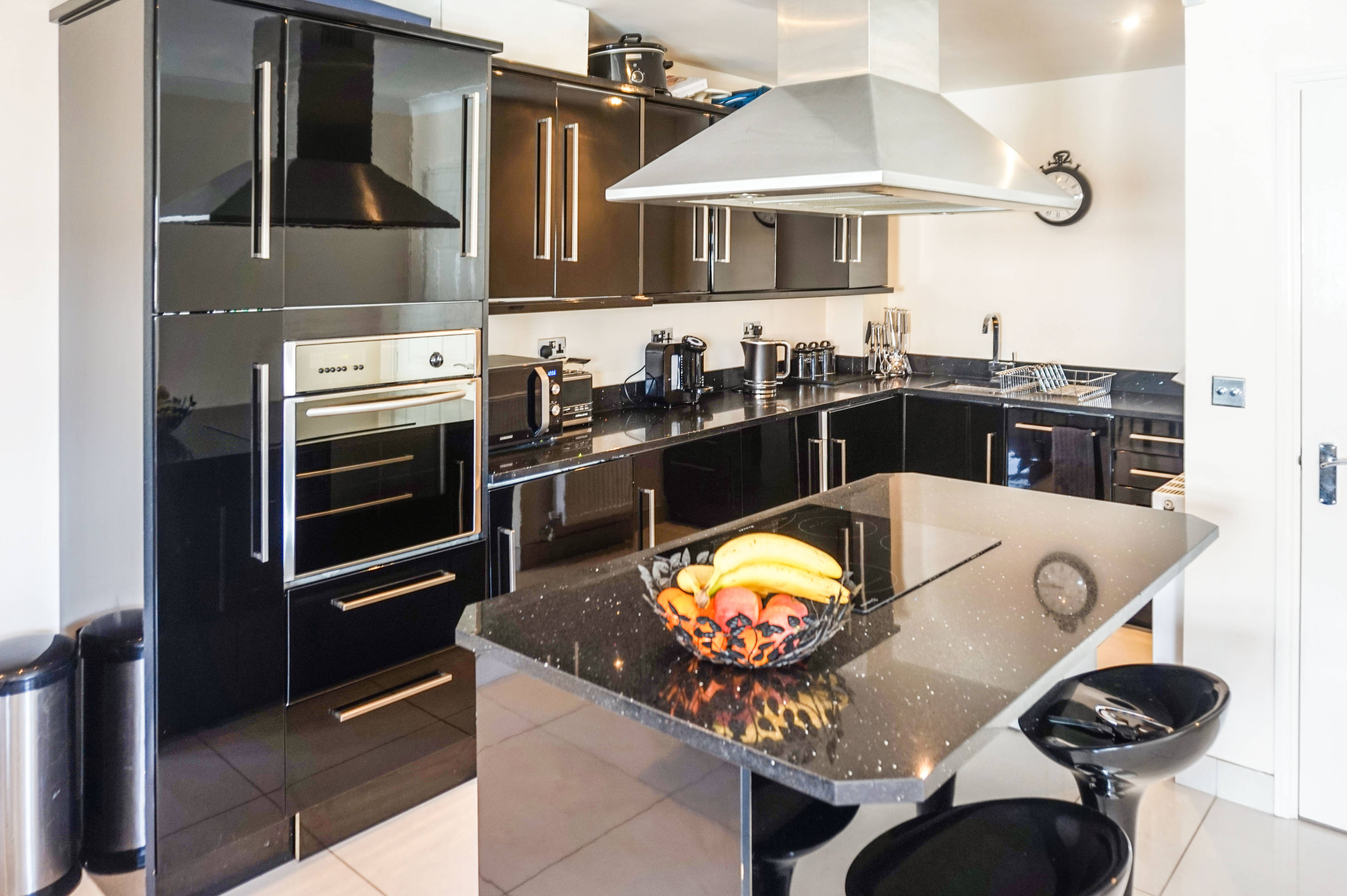 Lounge / Kitchen