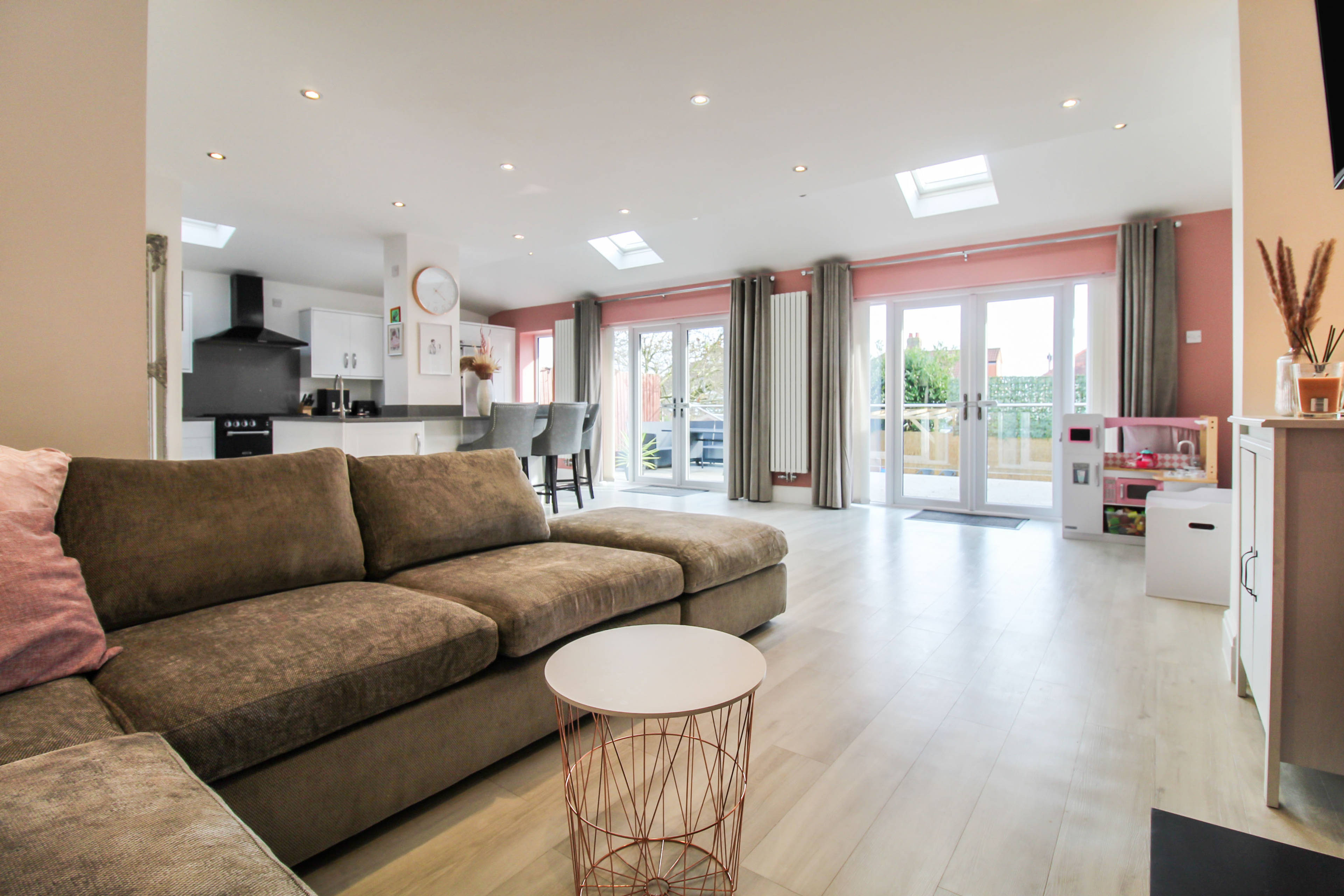 Kitchen/family Room