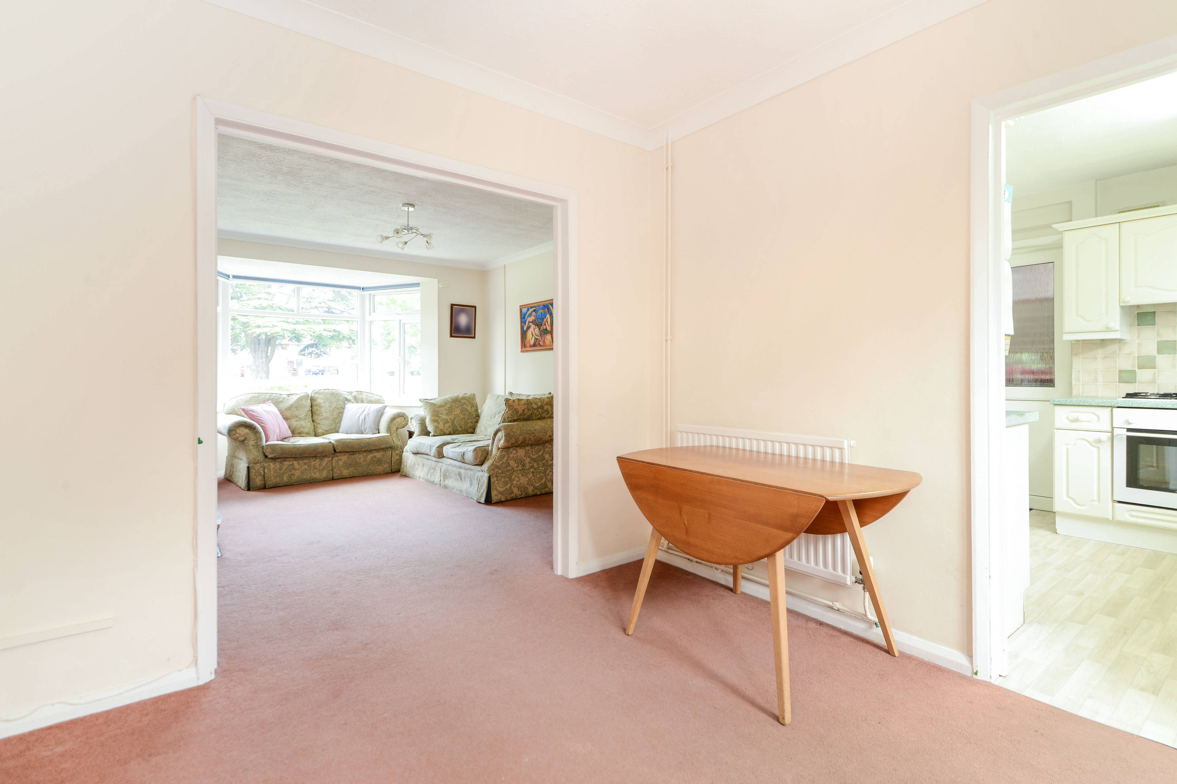 Lounge/Dining Room