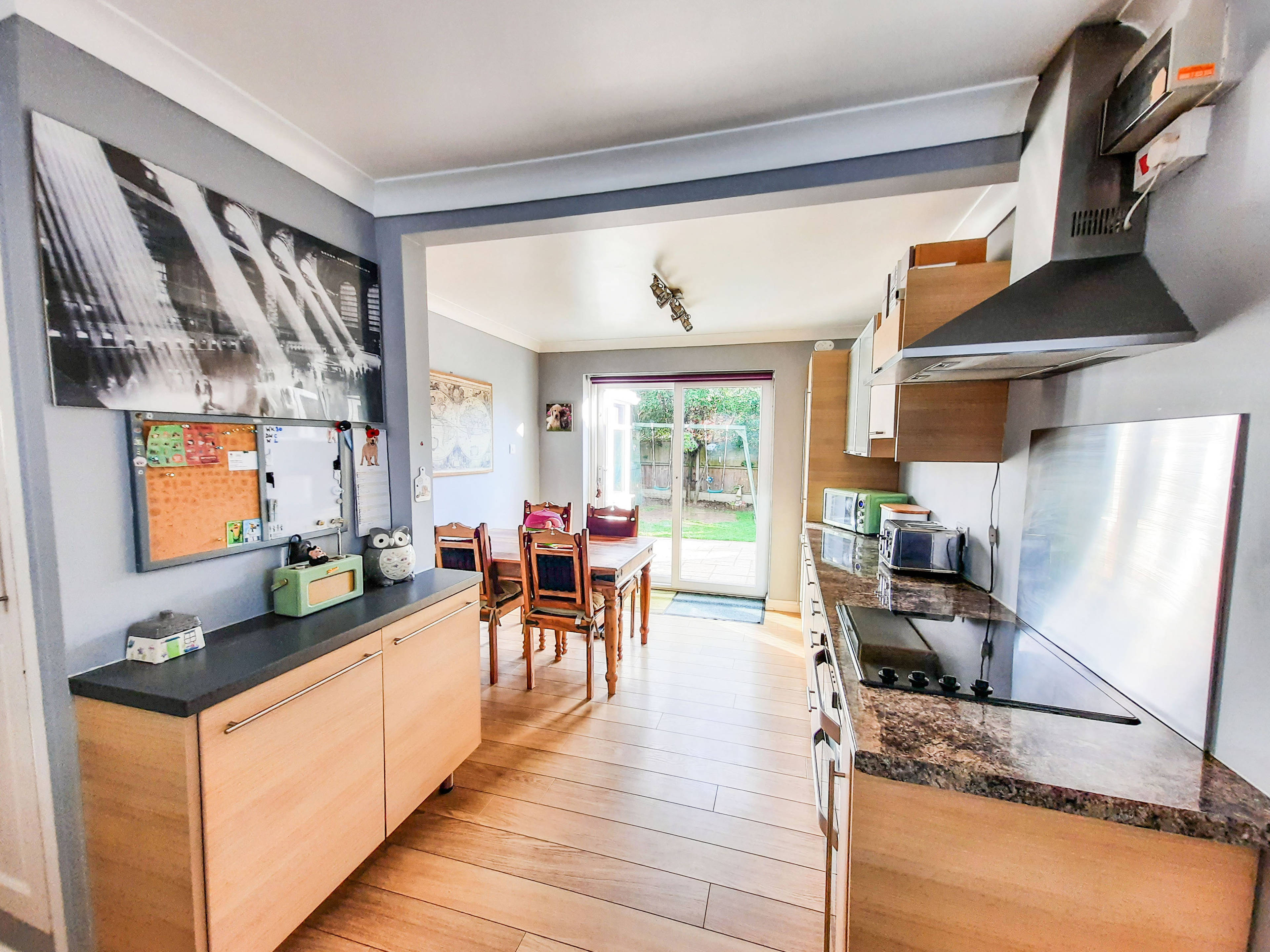 Kitchen/Dining Room