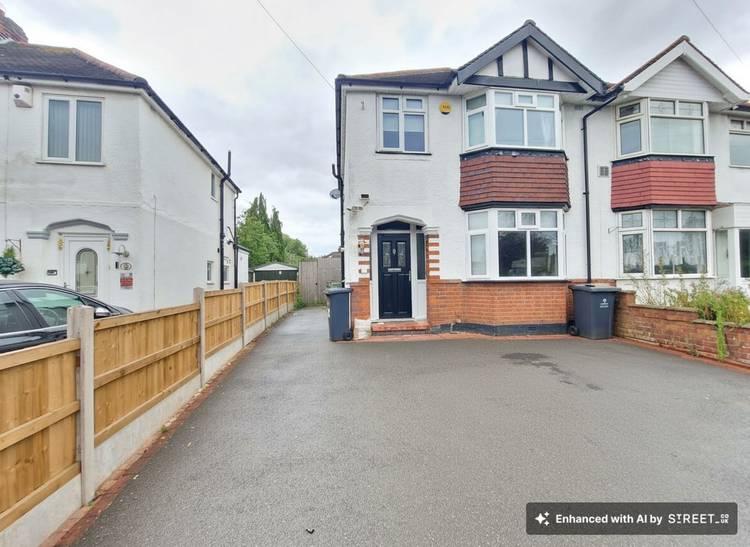 3 bedroom semi-detached house