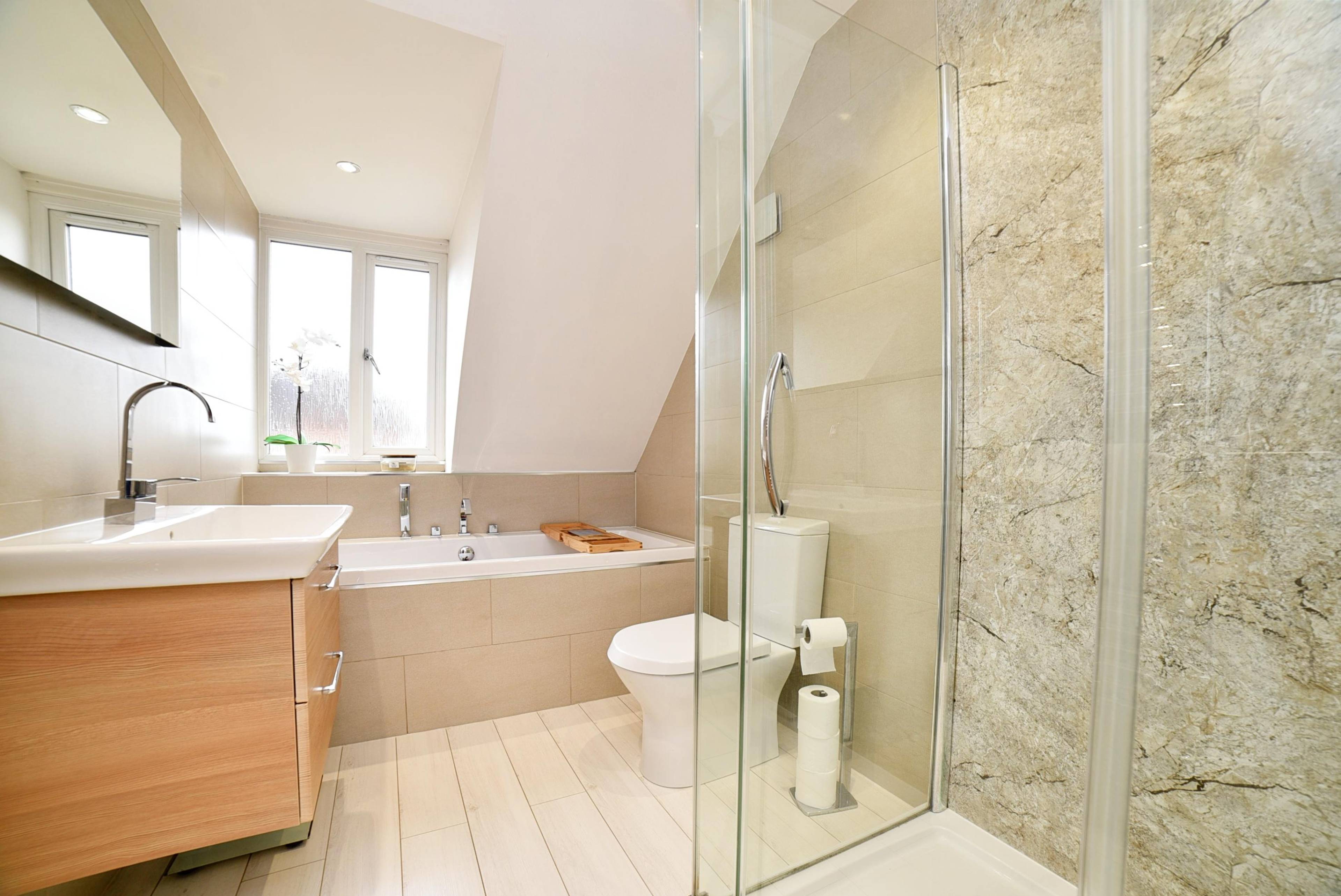 Master En-suite