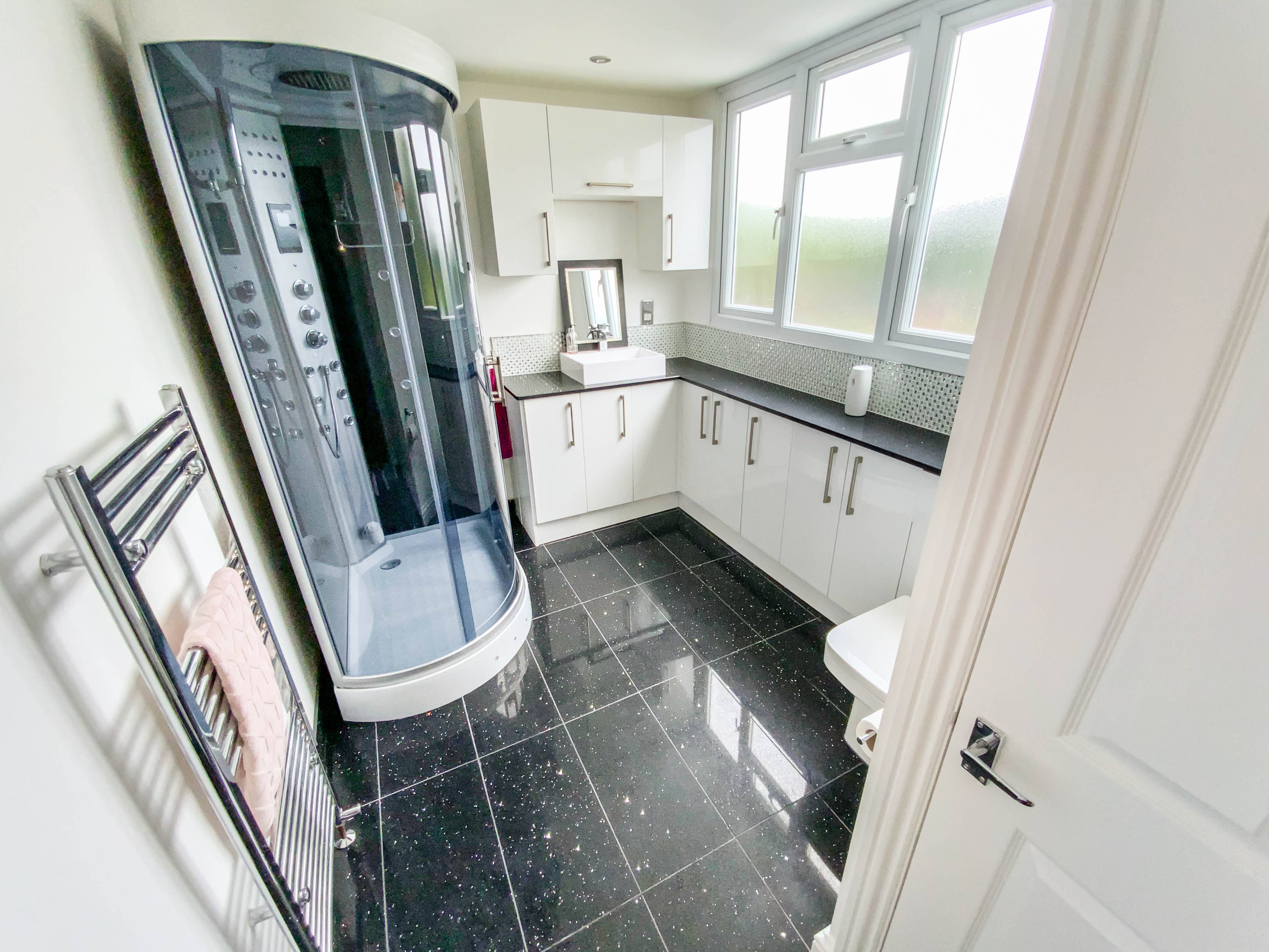 En-suite One
