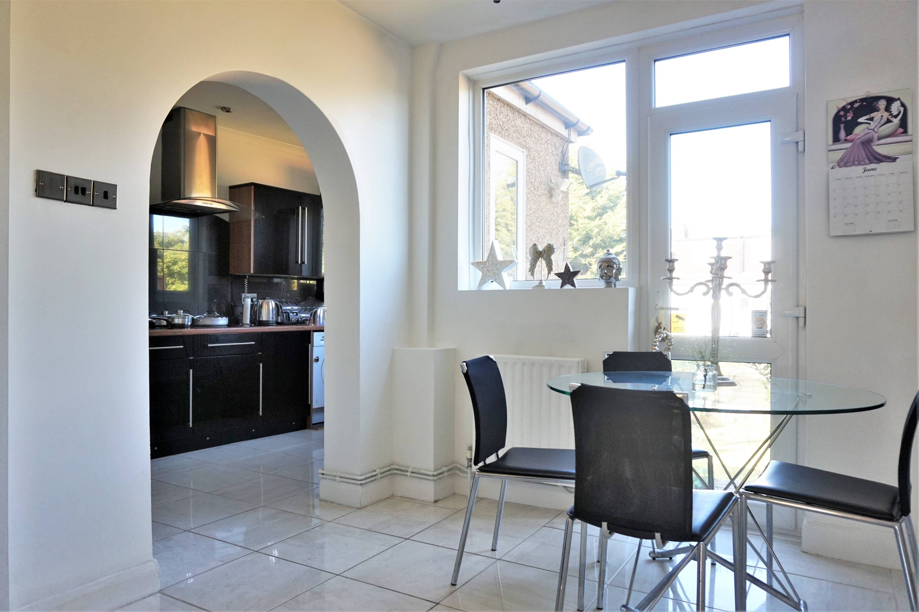 Breakfast Room