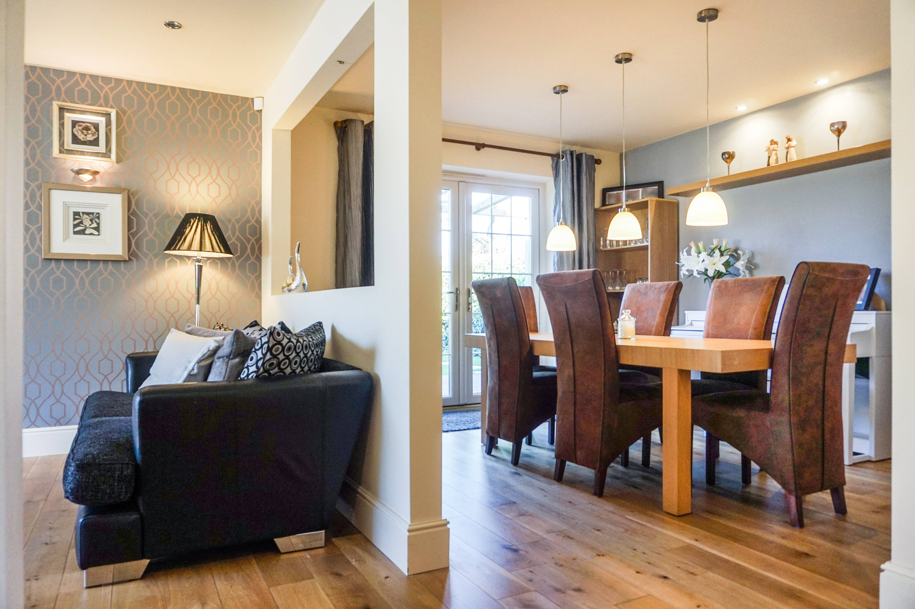 Lounge/Dining Room