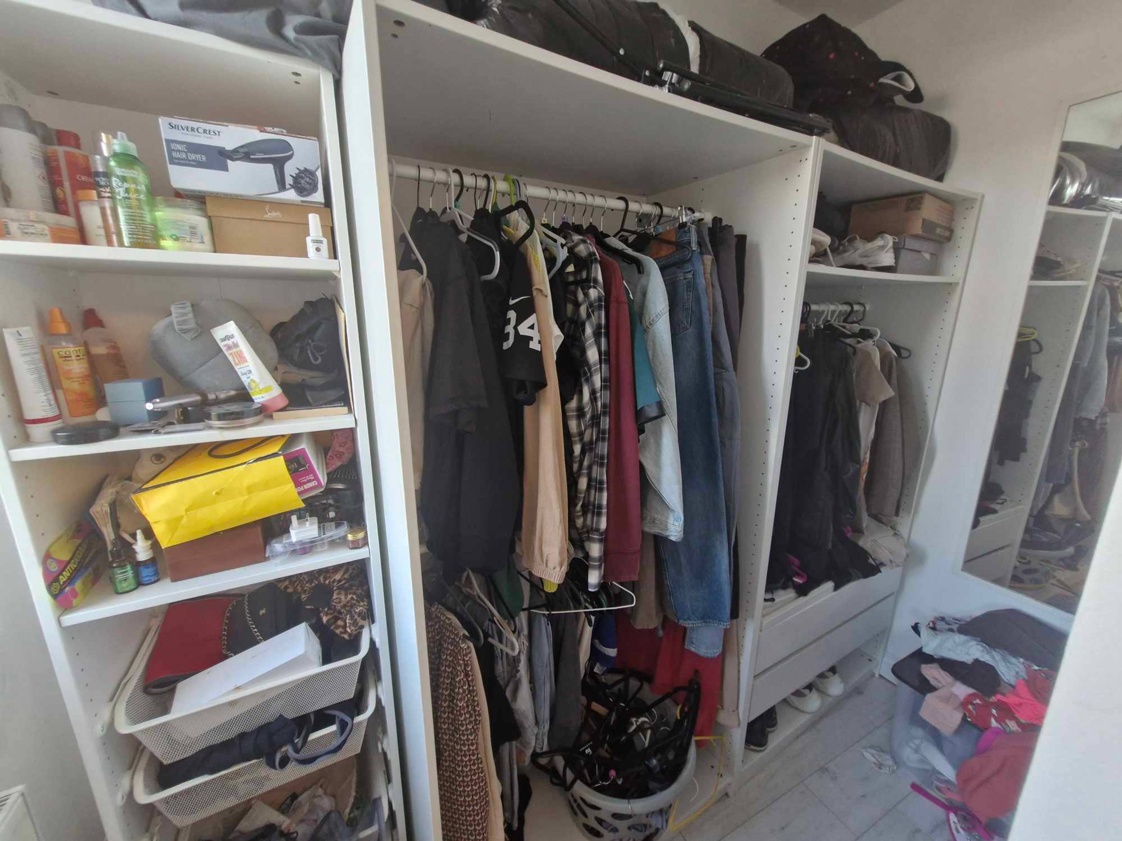 Walk-in Wardrobe