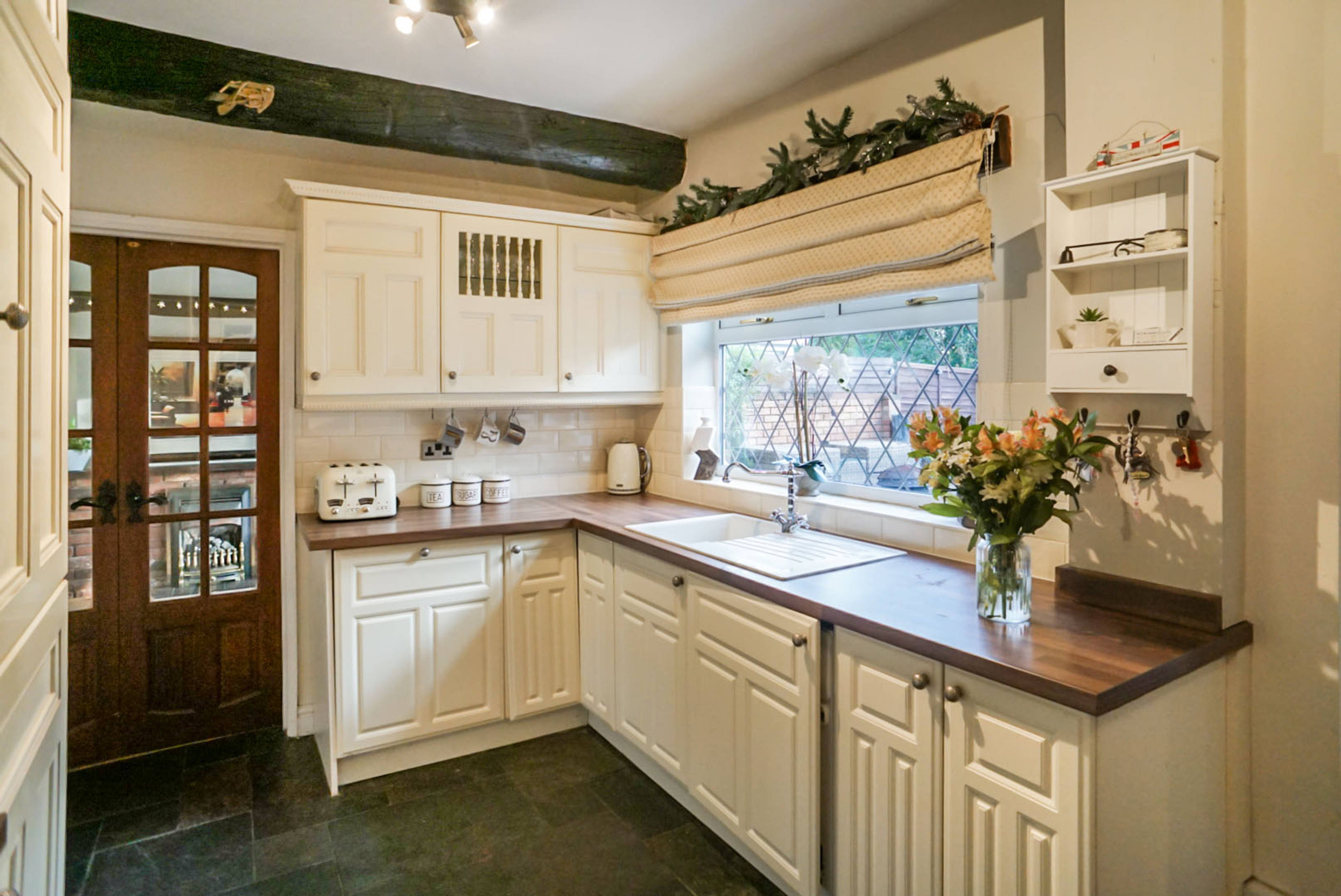 Kitchen/Breakfast