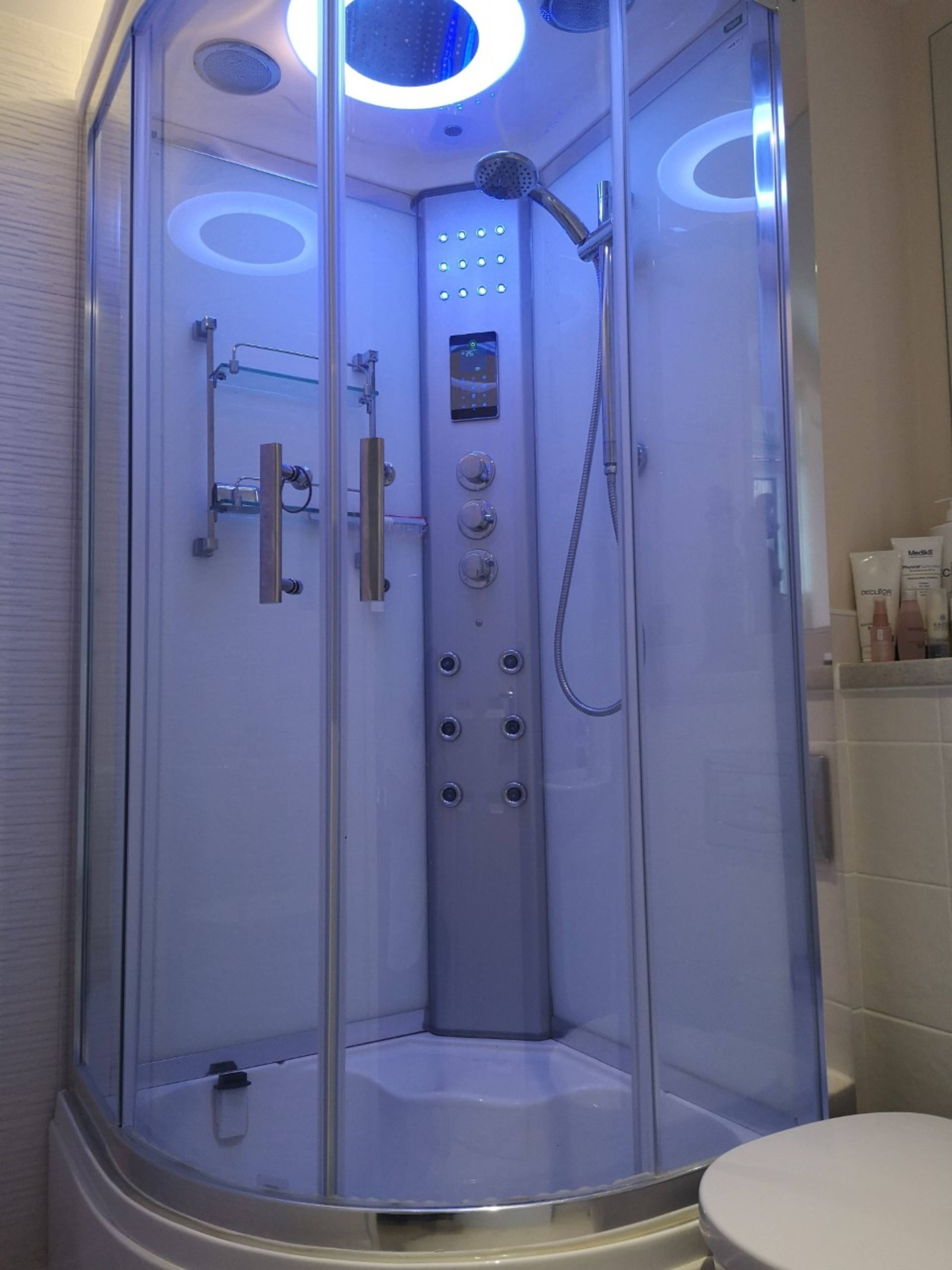 Master En-suite