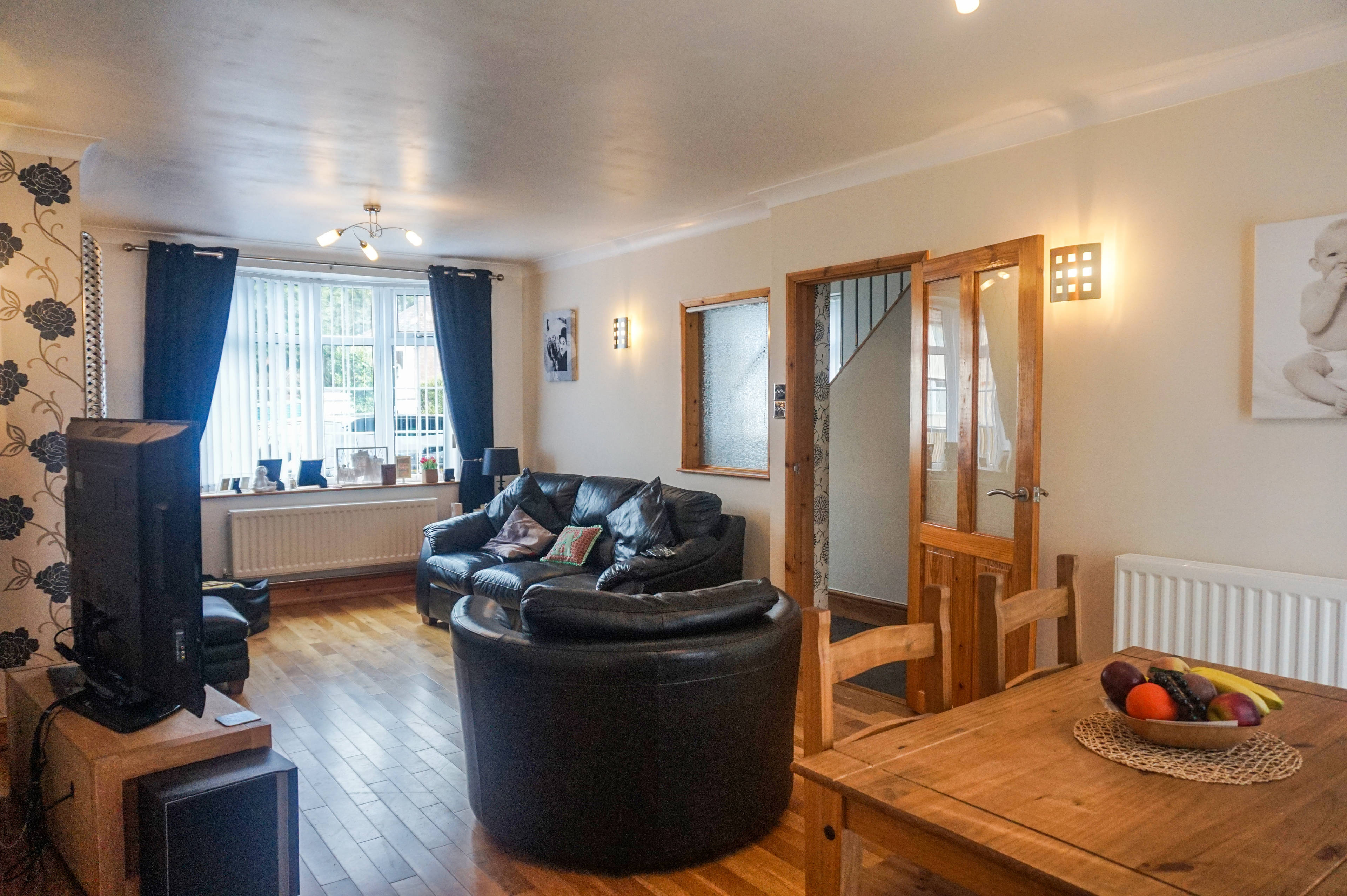 Lounge/Dining Room