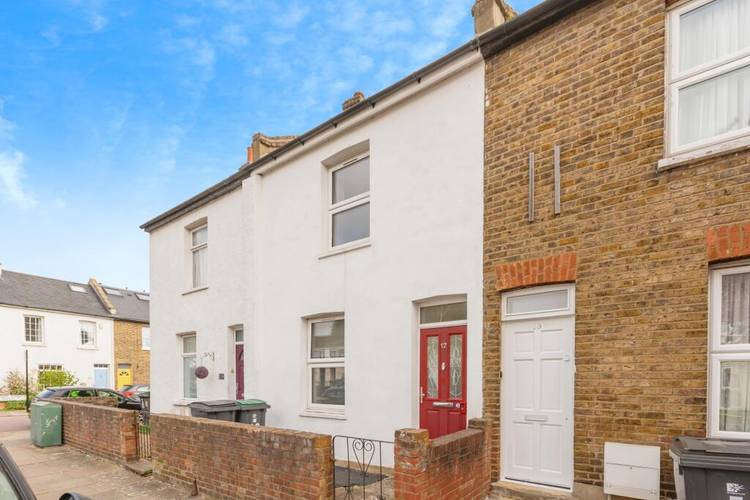 4 bedroom terraced house