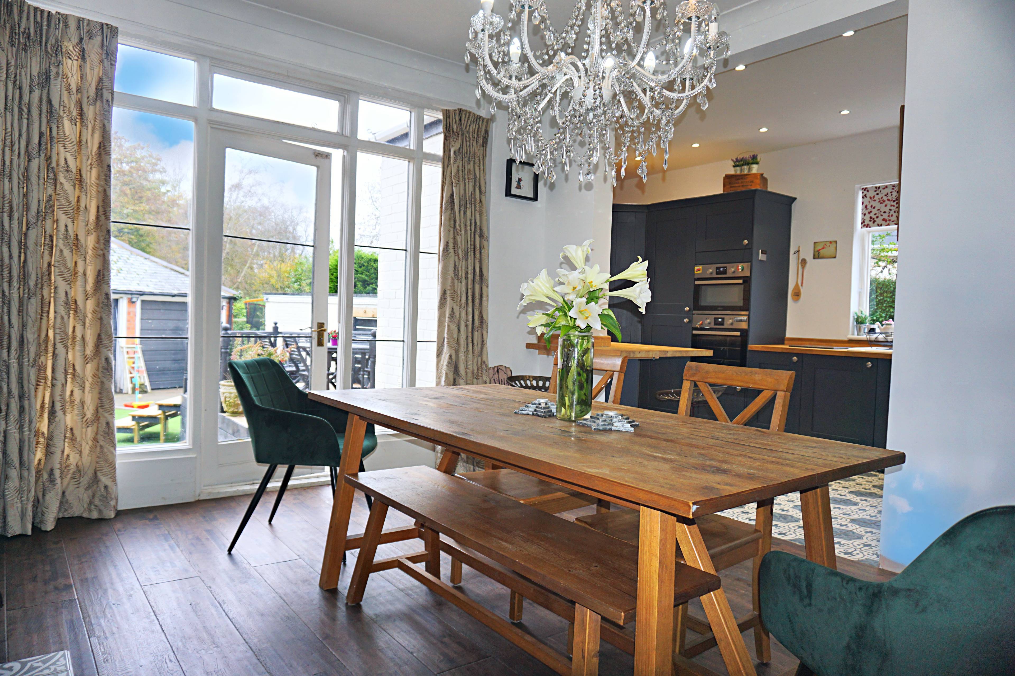 kitchen/dining room
