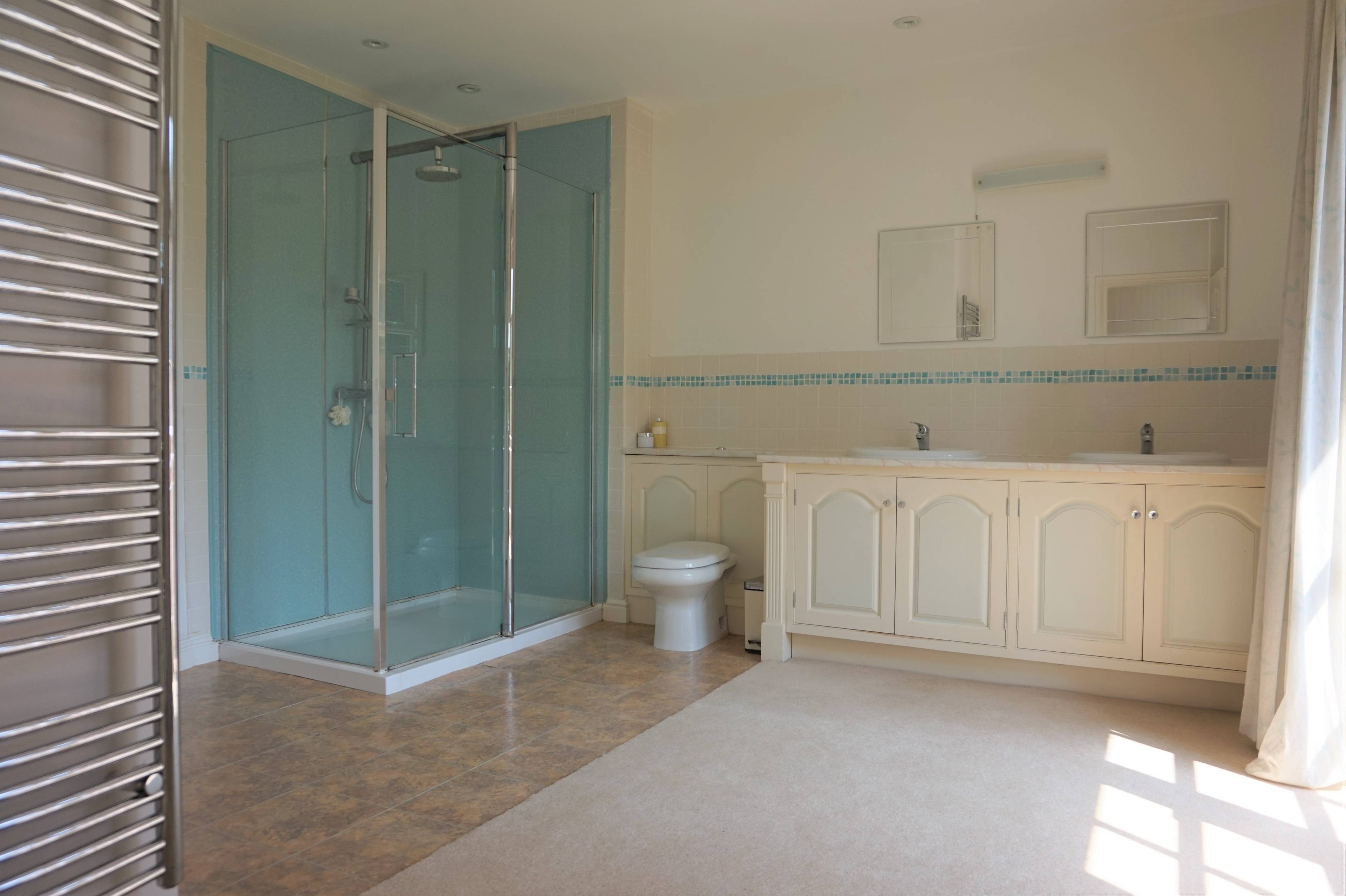 Master En-suite