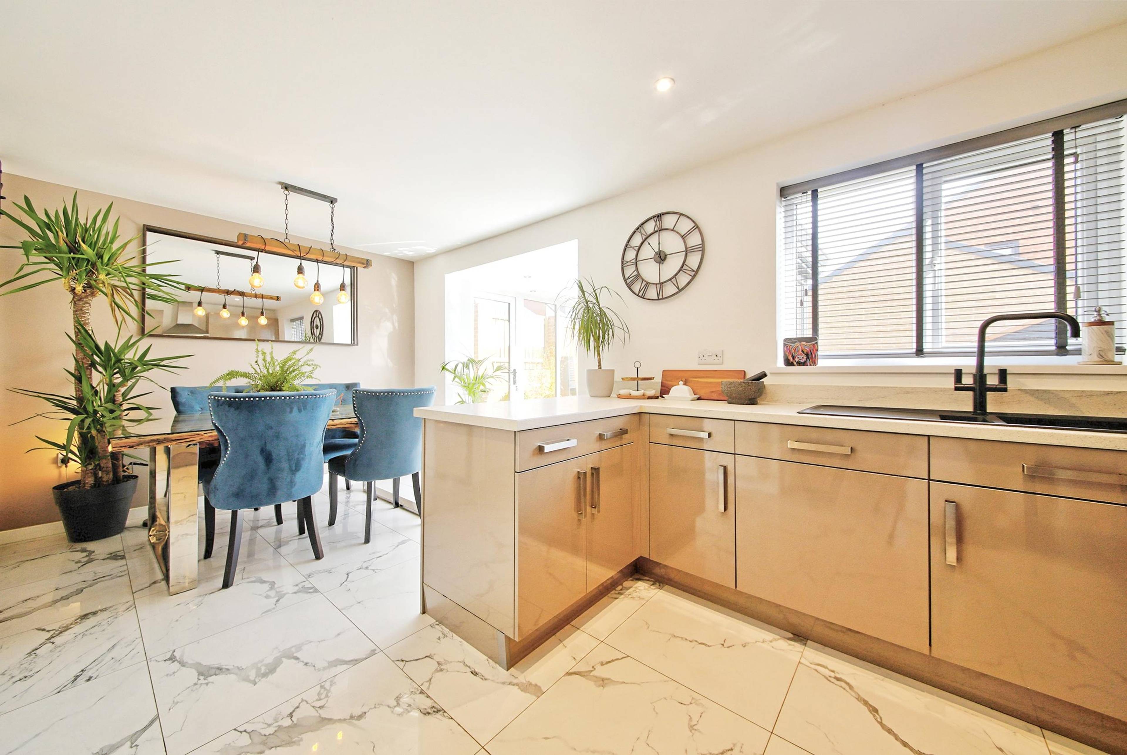 Kitchen/Dining Room