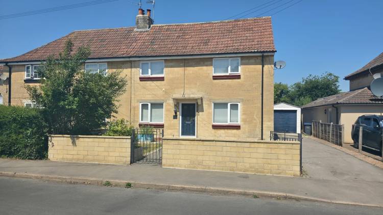 5 bedroom semi-detached house