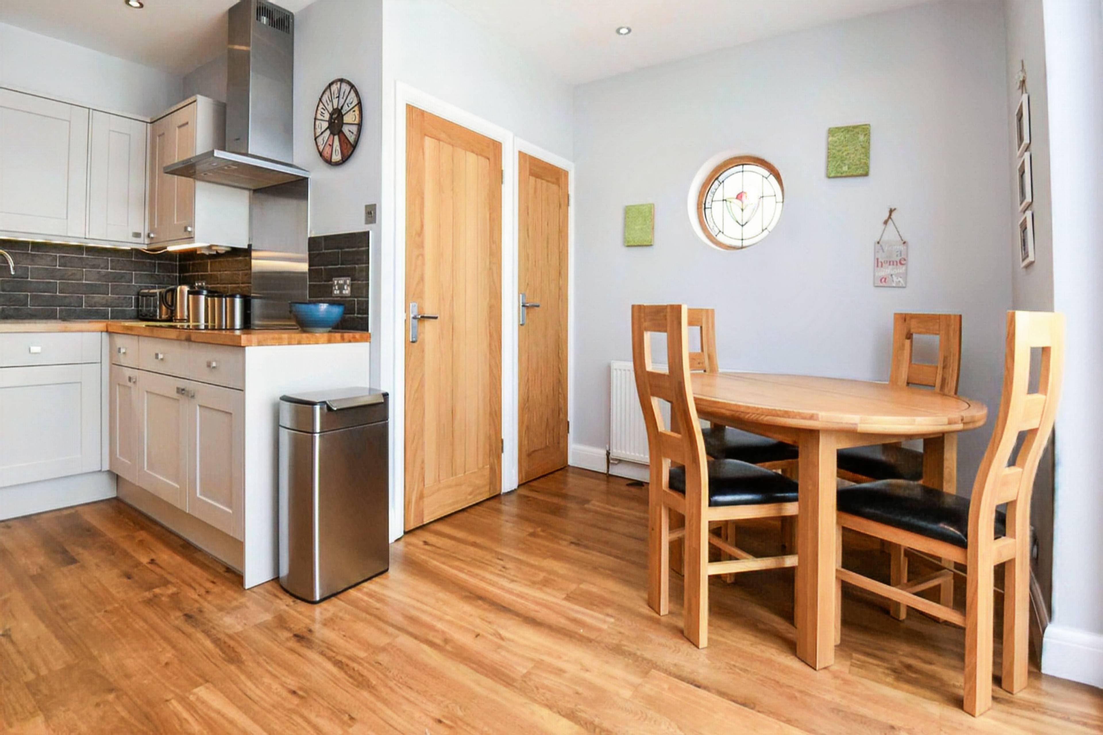 Kitchen/Breakfast