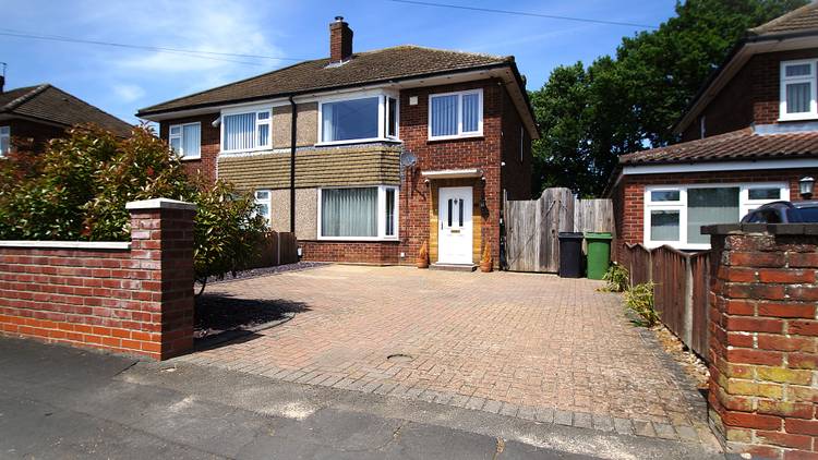 3 bedroom semi-detached house