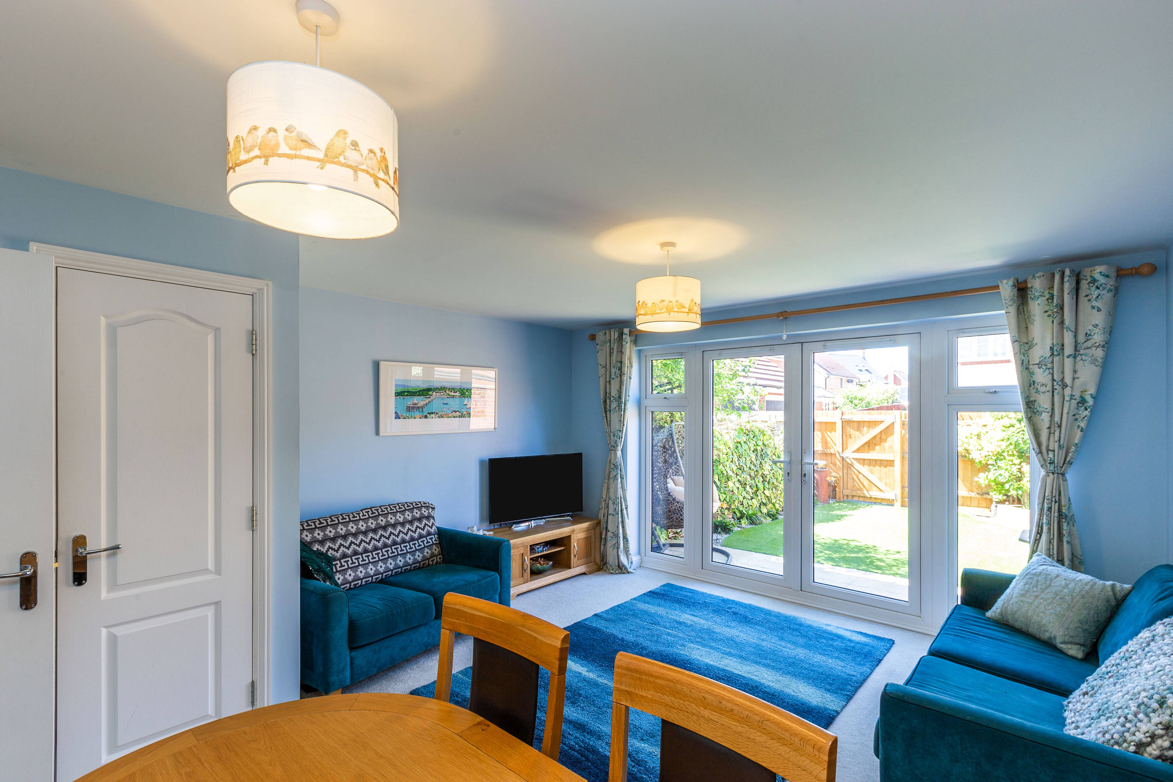 Lounge/Dining Room