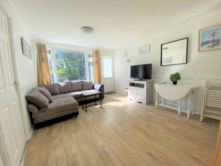 2 bedroom bungalow