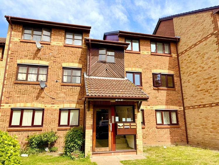 2 bedroom flat