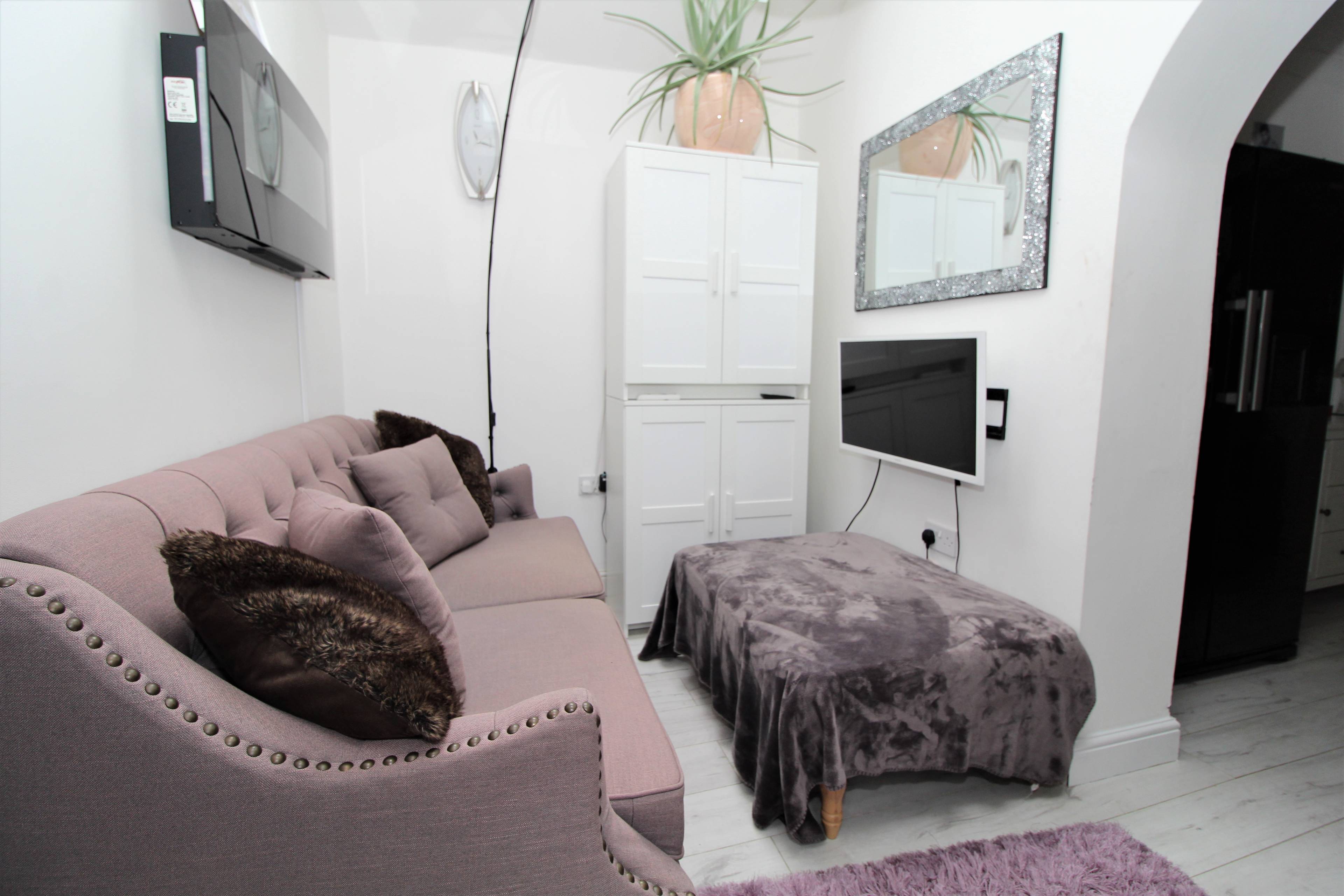 Snug / Sitting Room