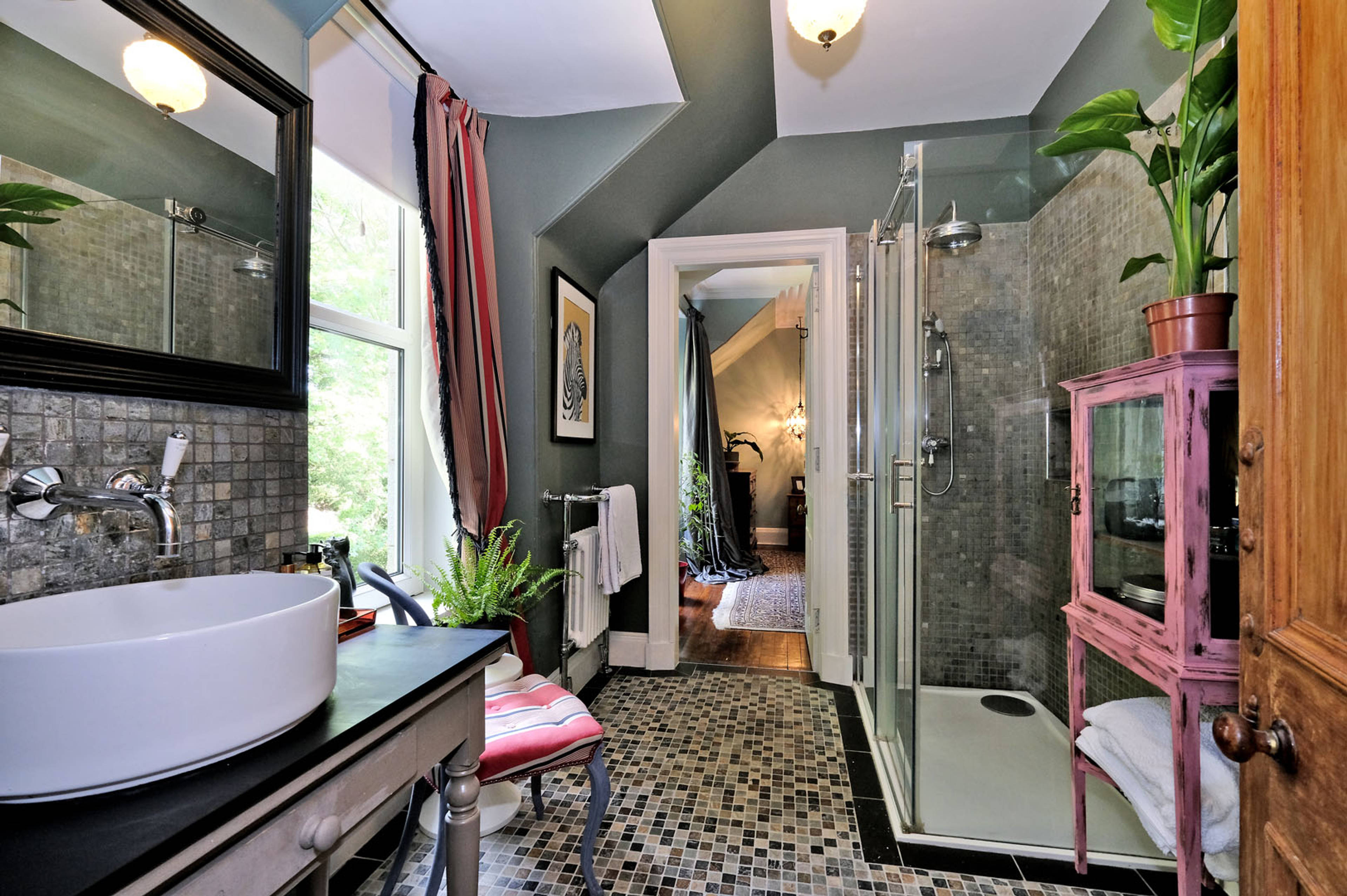 Jack & Jill Bathroom