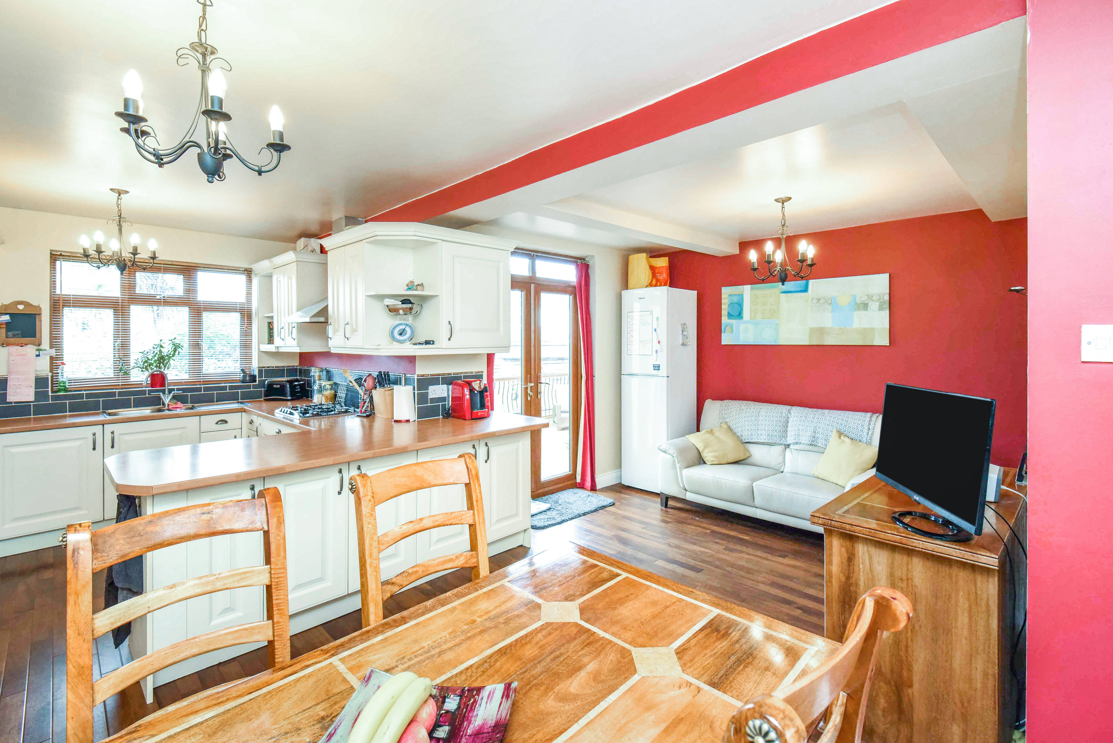 Kitchen/Dining Room