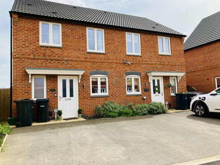 3 bedroom semi-detached house