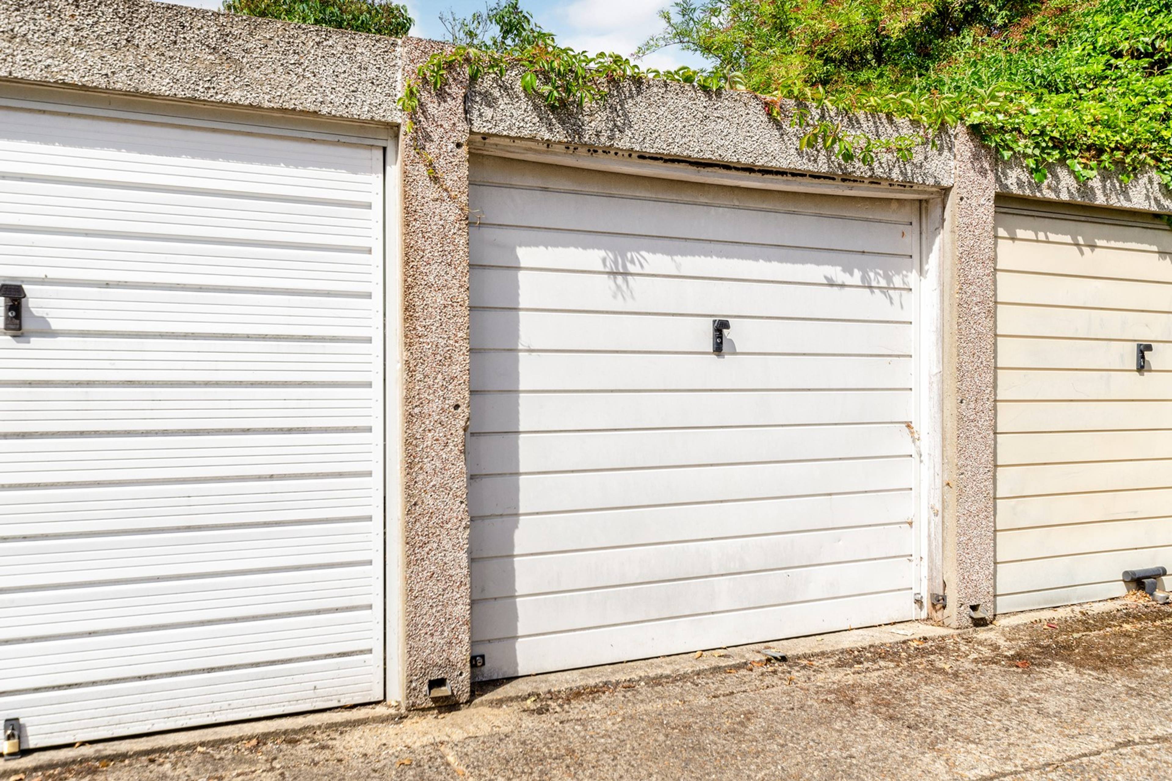 Garage En Bloc