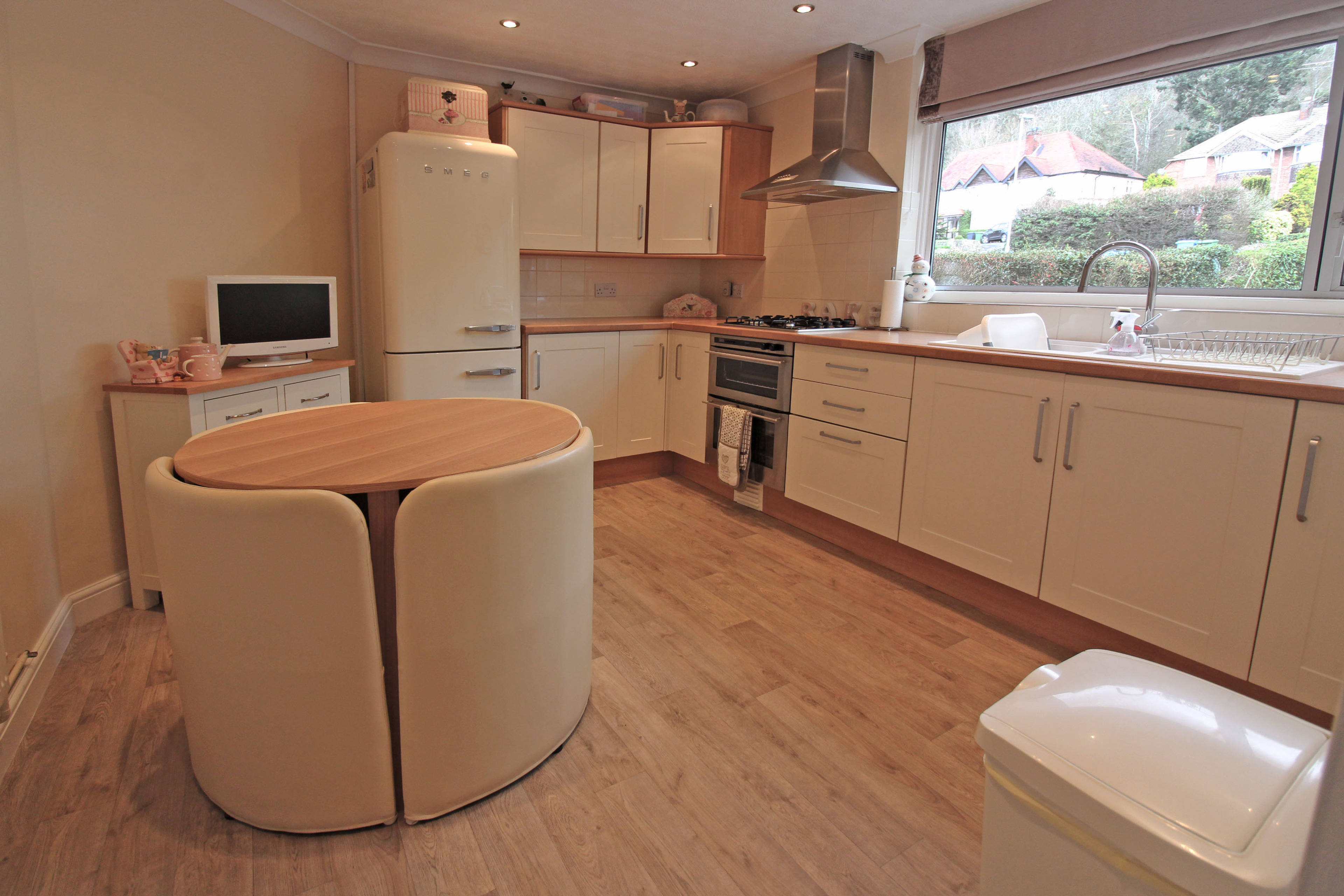 Kitchen/Breakfast