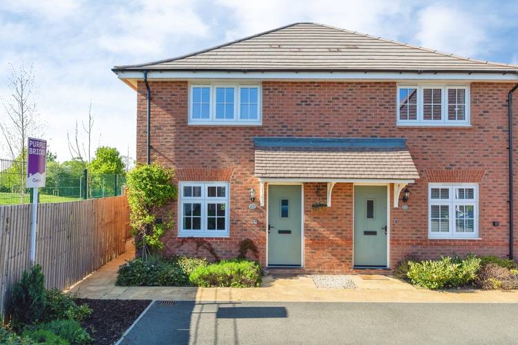 2 bedroom semi-detached house