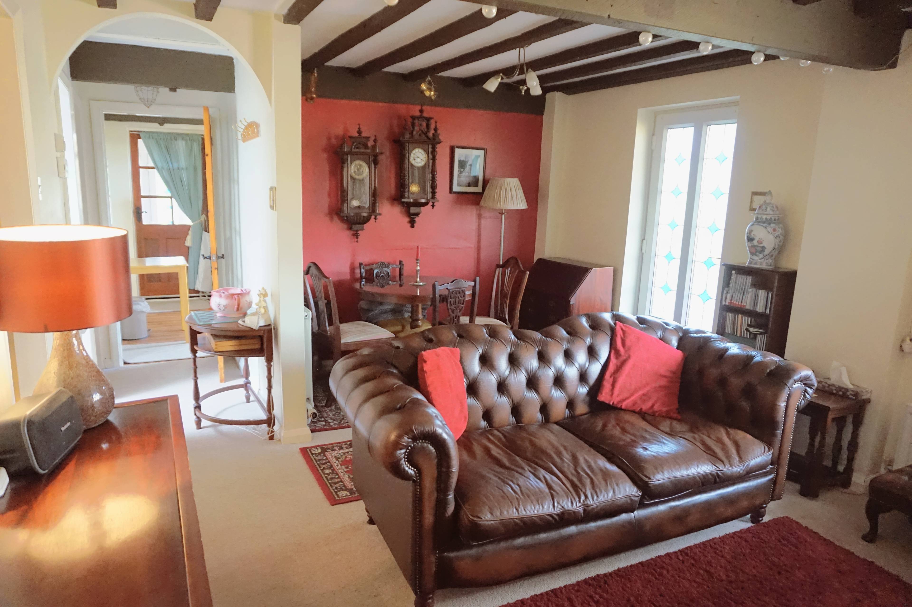 Lounge/Dining Room
