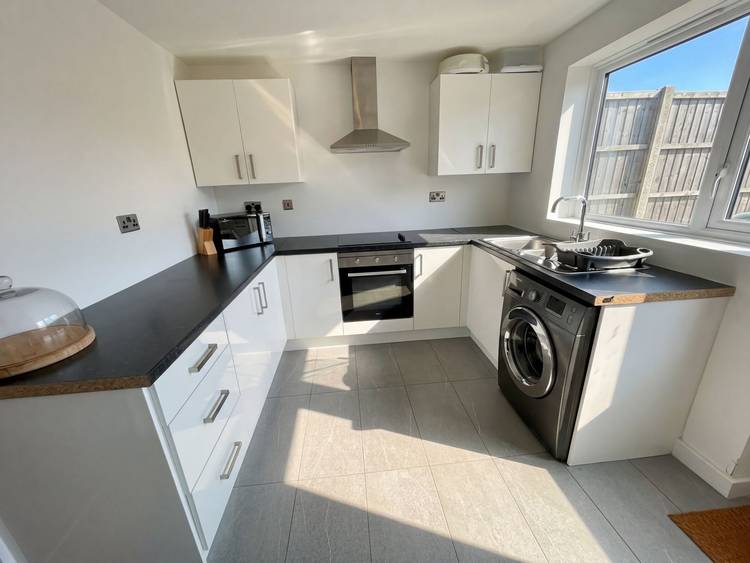2 bedroom terraced house