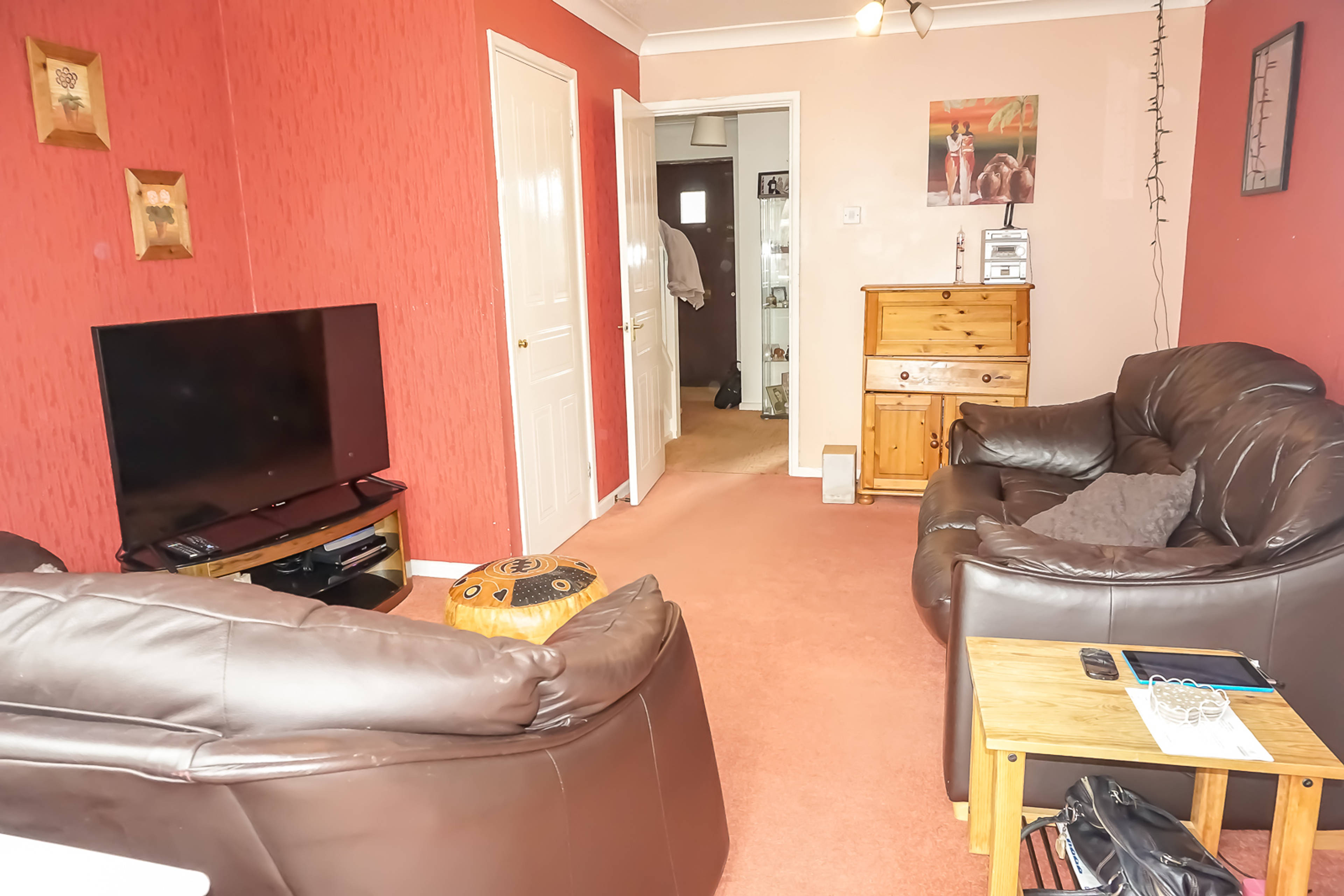 Lounge/Dining Room