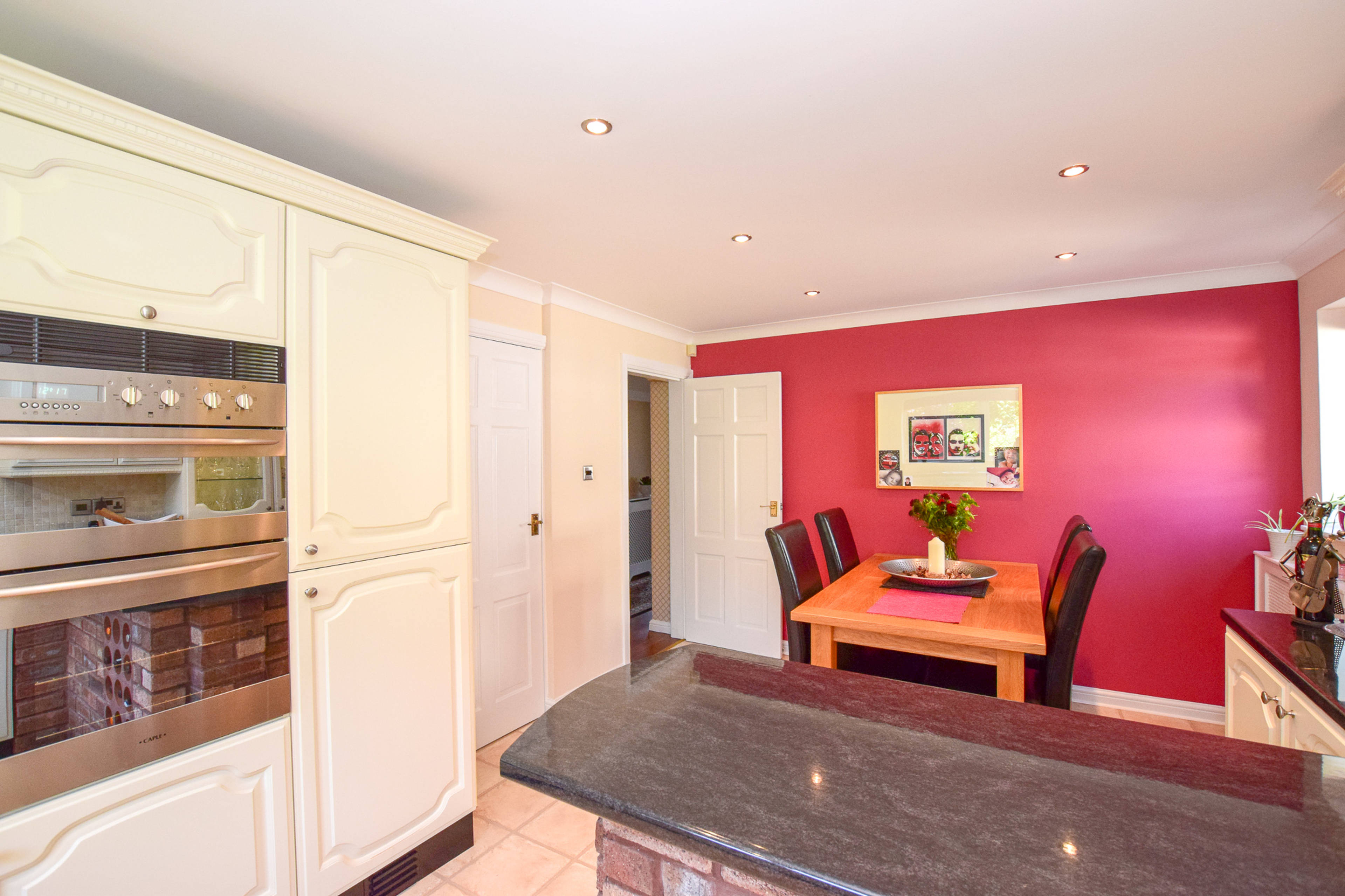 Kitchen / Breakfast