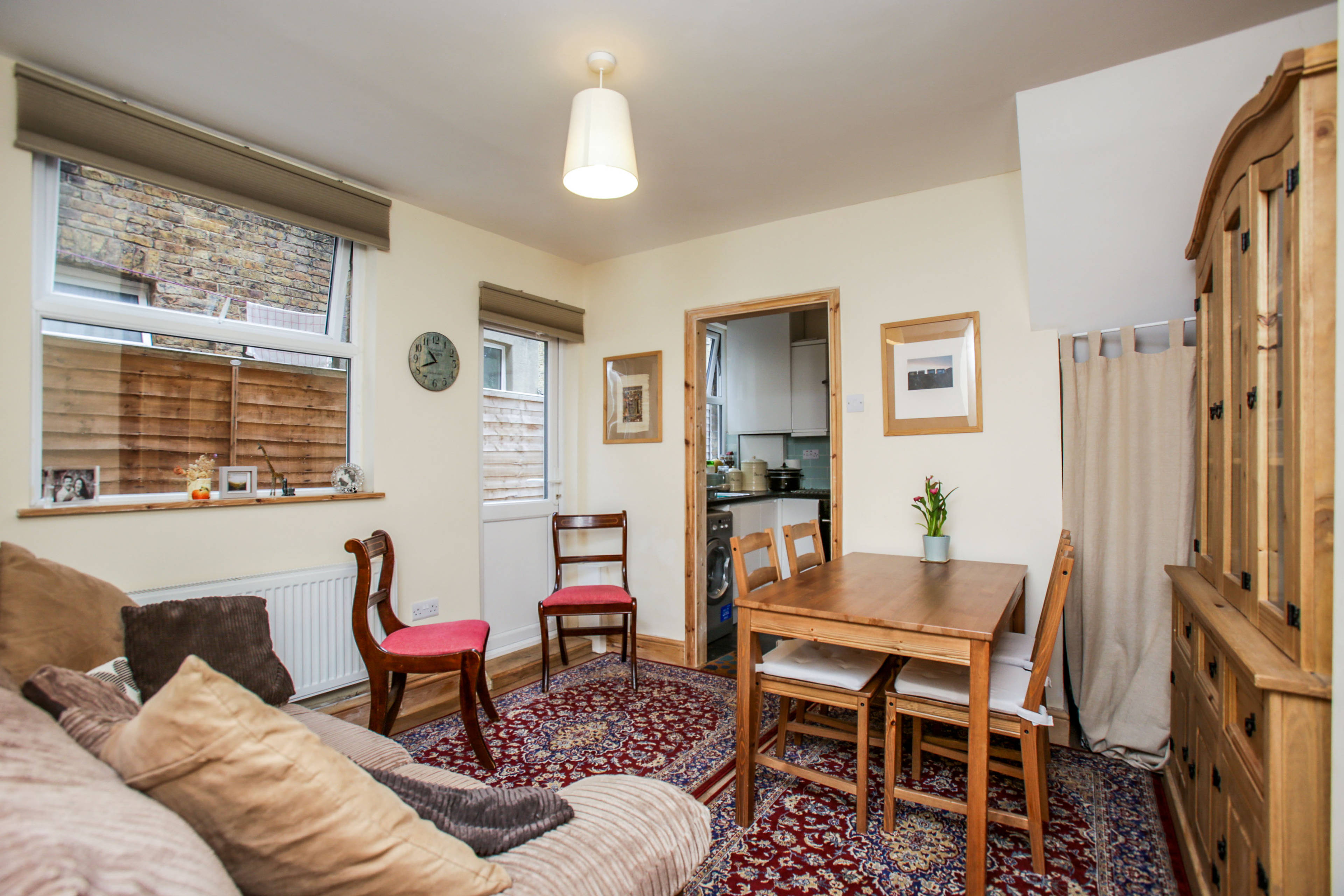 Lounge/Dining Room