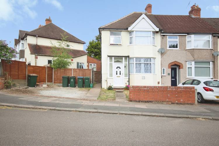 3 bedroom end of terrace house