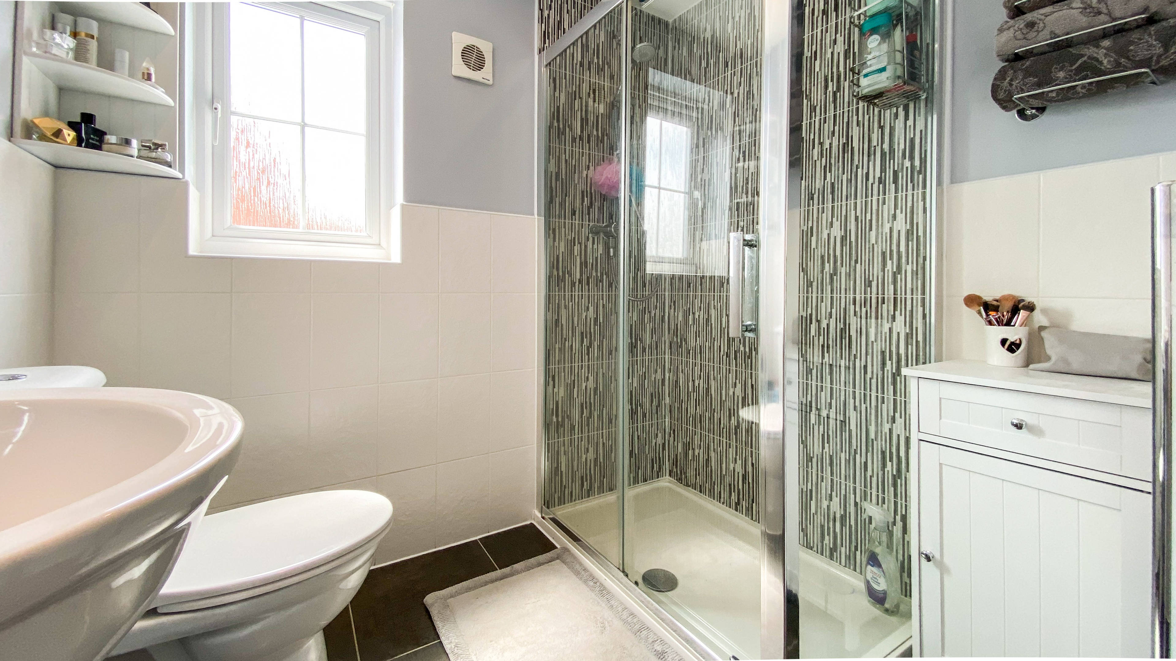 Master En-suite