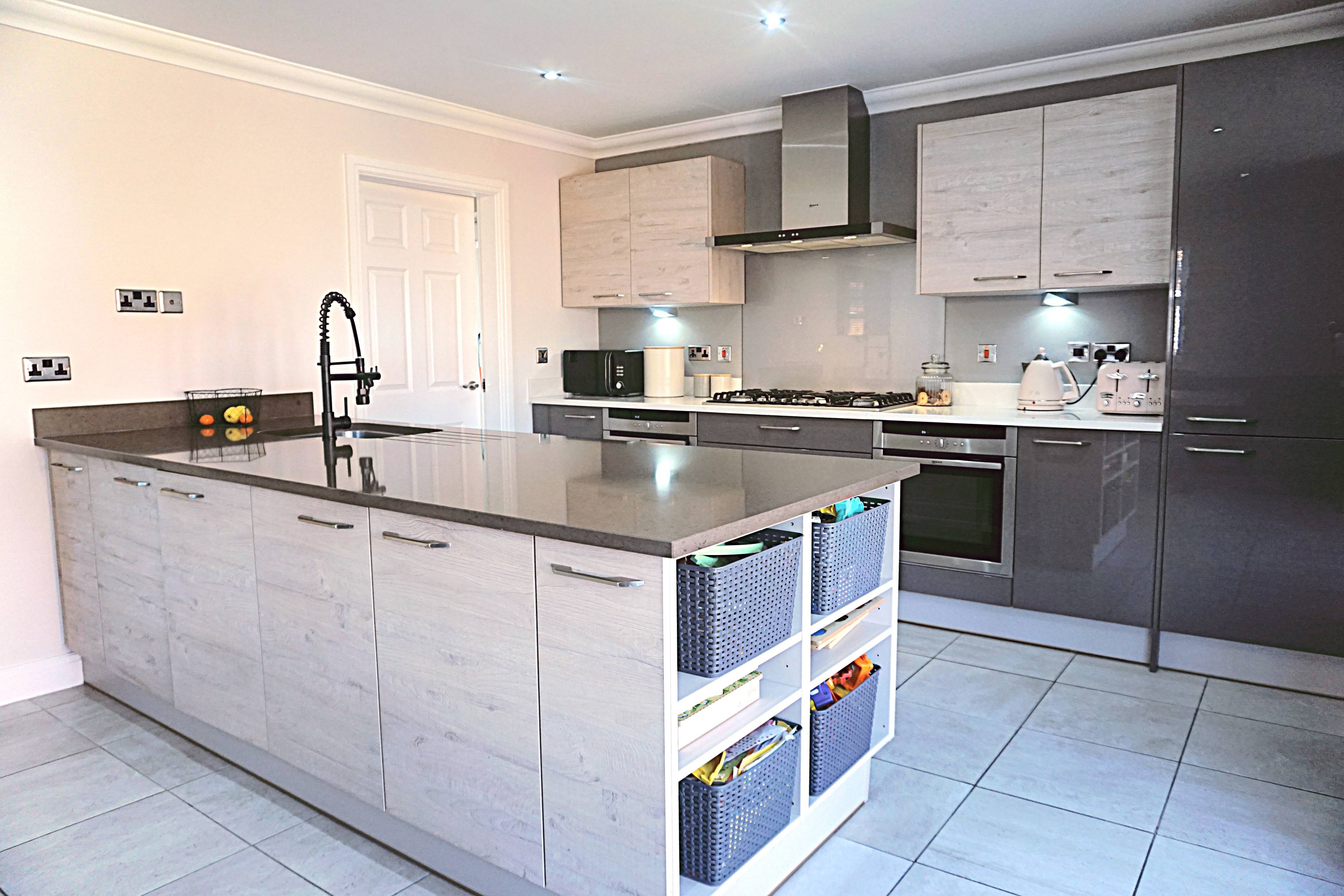 Kitchen/family room